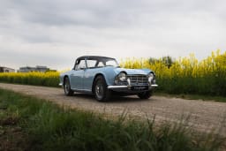 TRIUMPH Tr4 1964