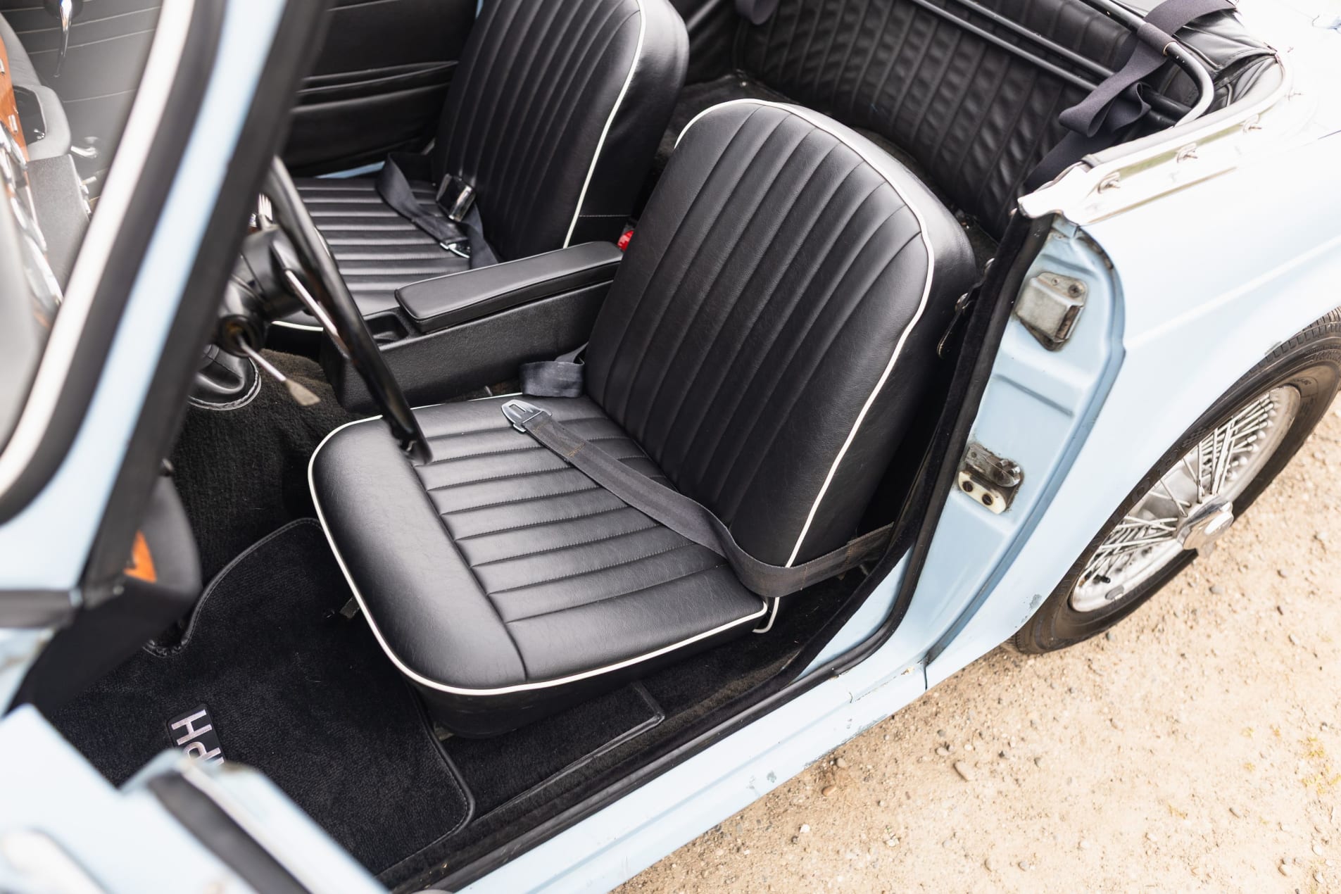 TRIUMPH Tr4 1964