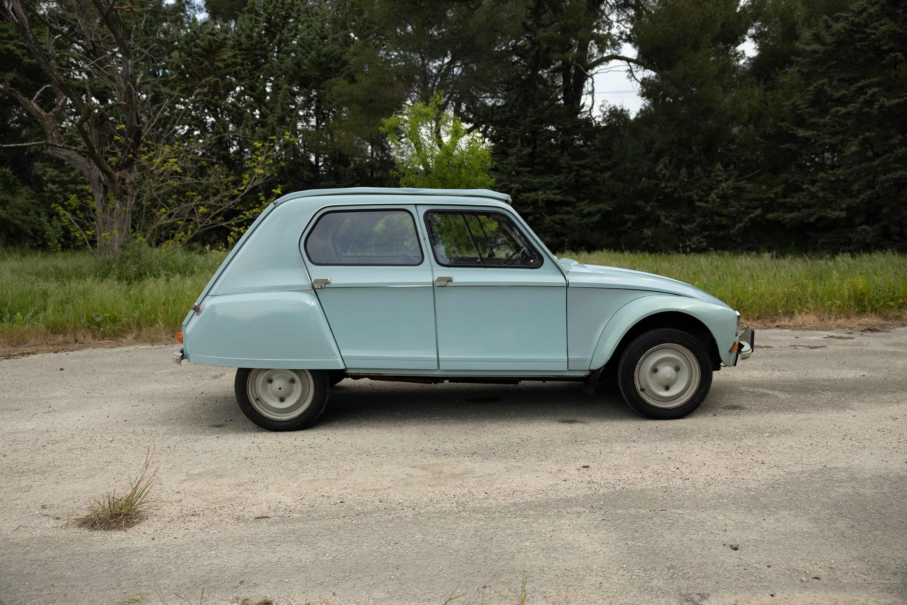 CITROEN Dyane 1969 used exterior (2)