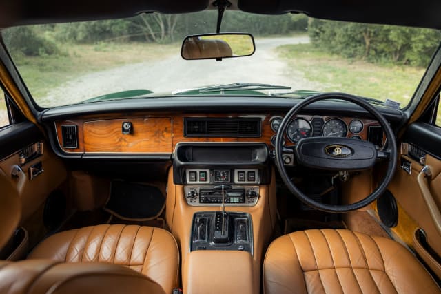 Jaguar Daimler Double Six Coupé Rhd