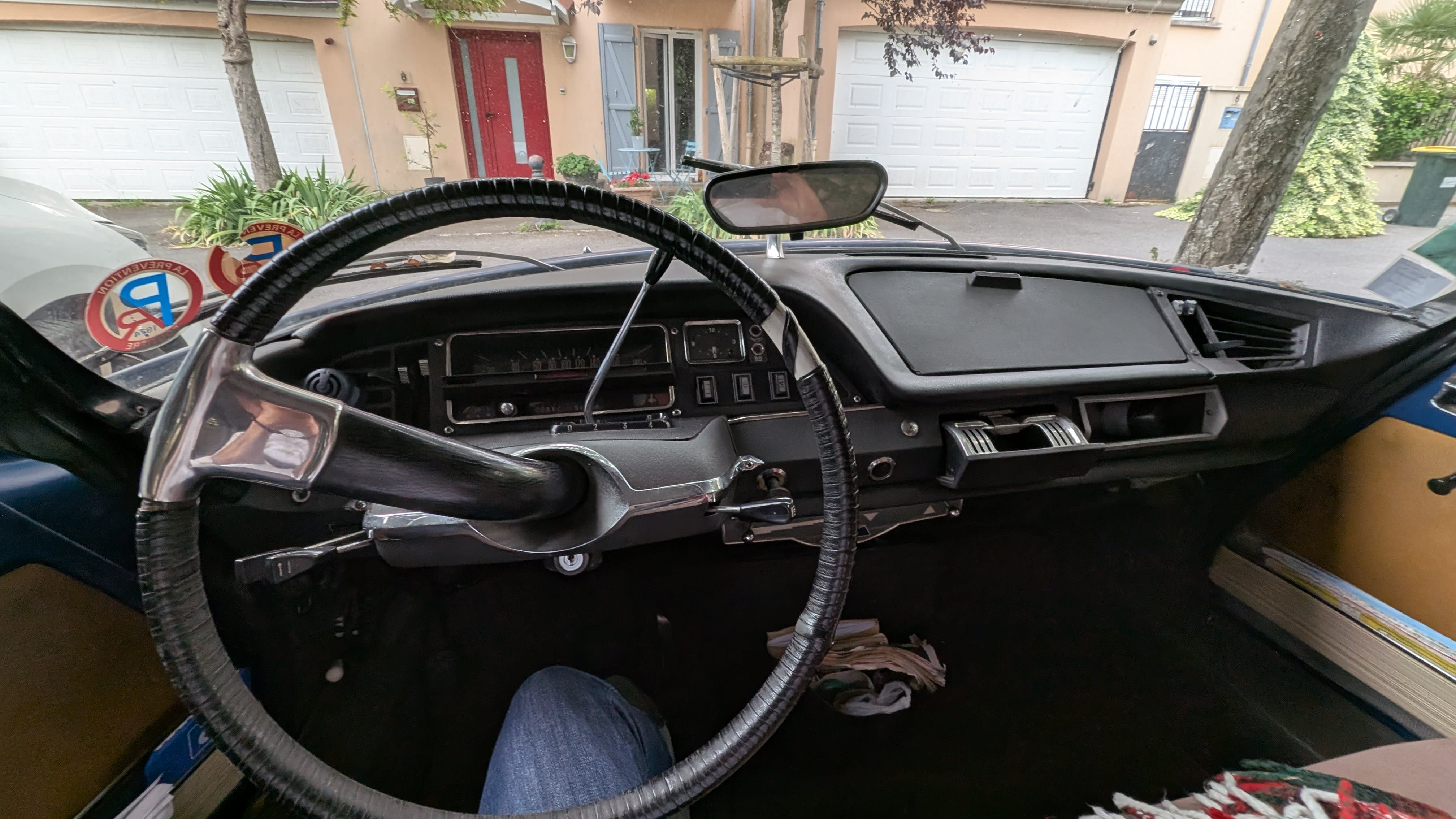 CITROEN Ds 20 1969 occasion intérieur (1)