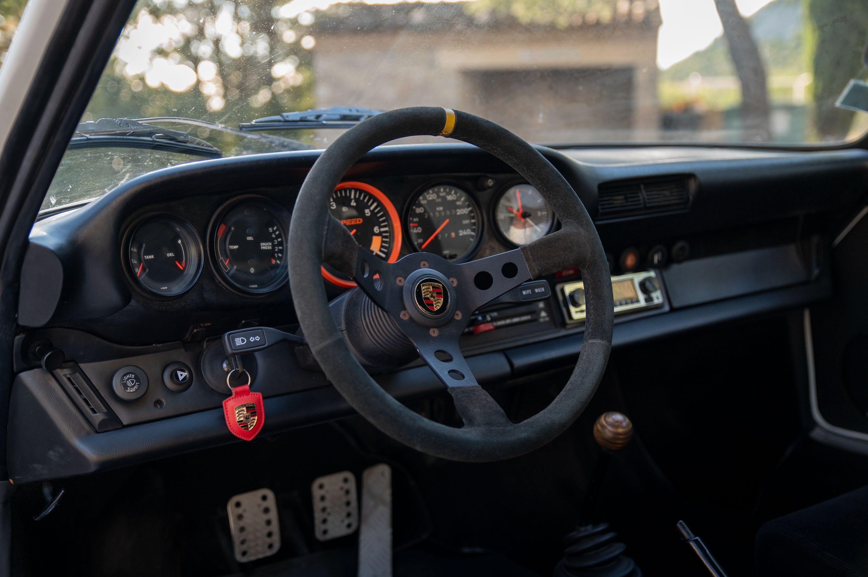 PORSCHE 911 3.0 Sc “backdating” 1978 used interior (1)