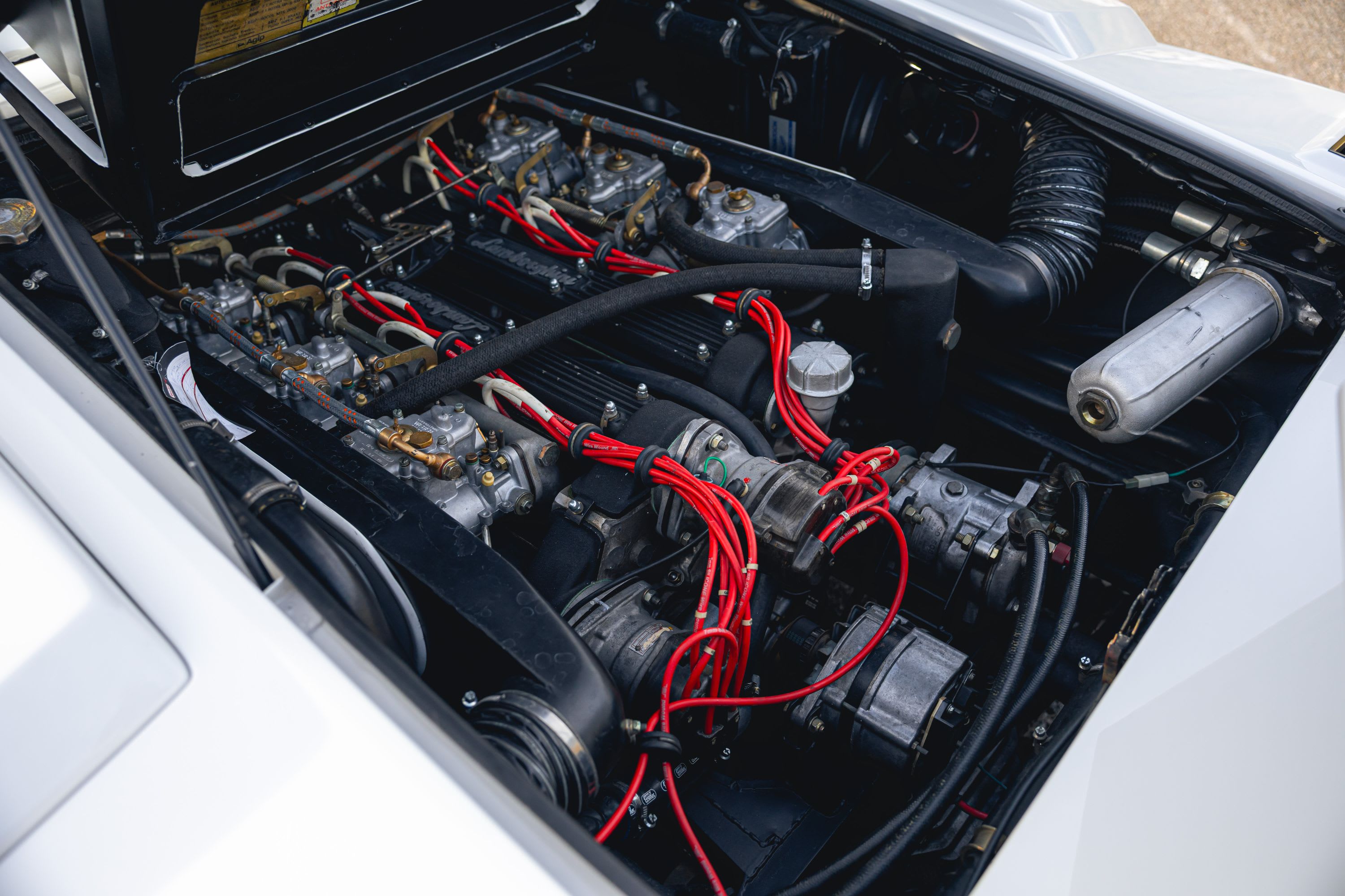 LAMBORGHINI Countach  Lp400 S "low Body" 1980 used mechanical (1)