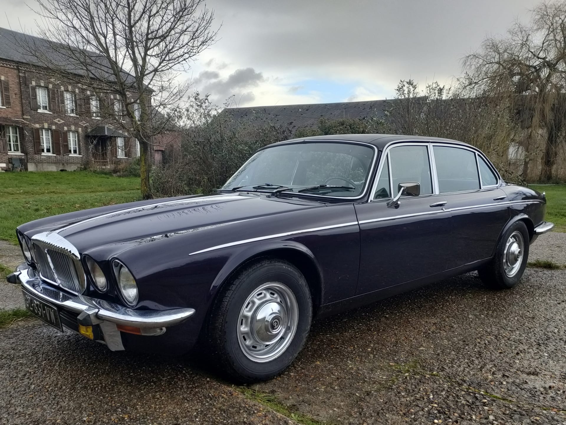 Jaguar Daimler Double Six Series 2 Lwb