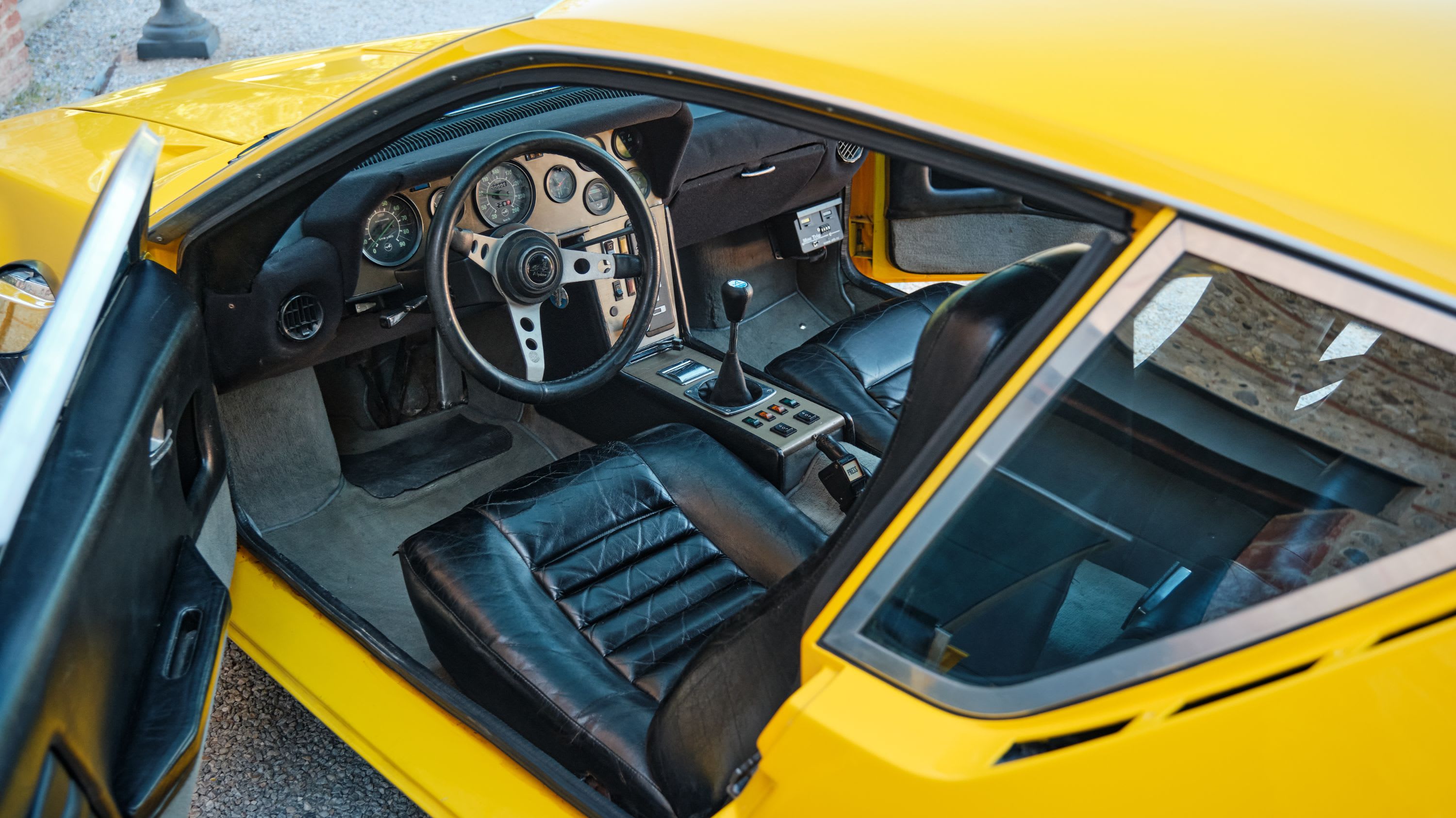 ALPINE A310 Carburateurs 1972 used interior (1)