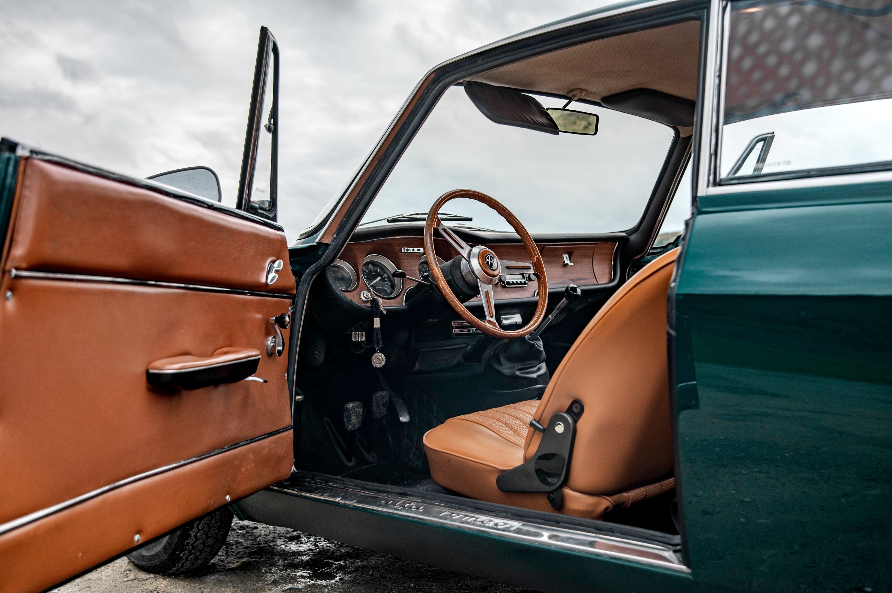 ALFA ROMEO Giulia Tipo 105 Sprint Gt Veloce 1967 occasion intérieur (1)