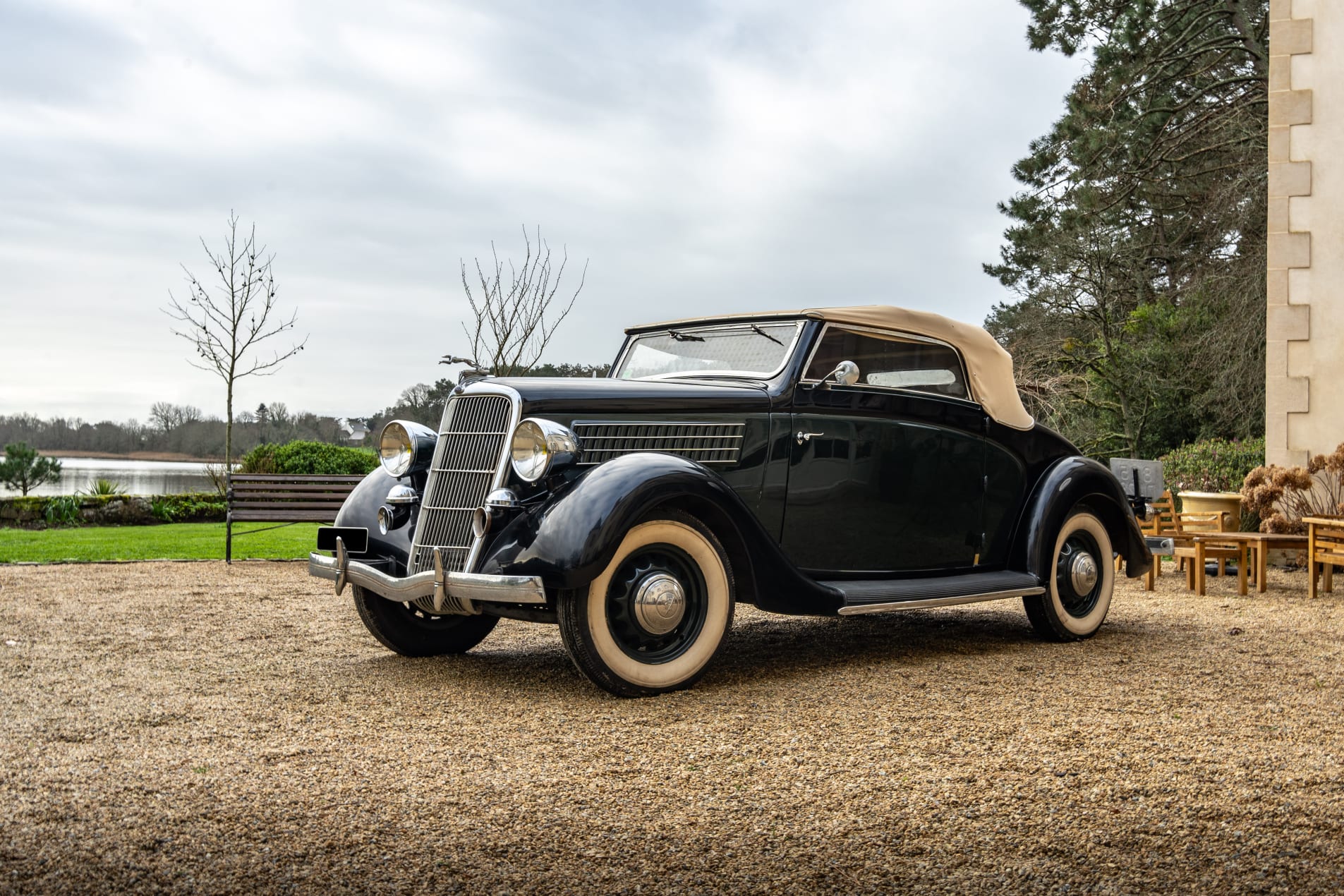 FORD V8 Voyageur 1935