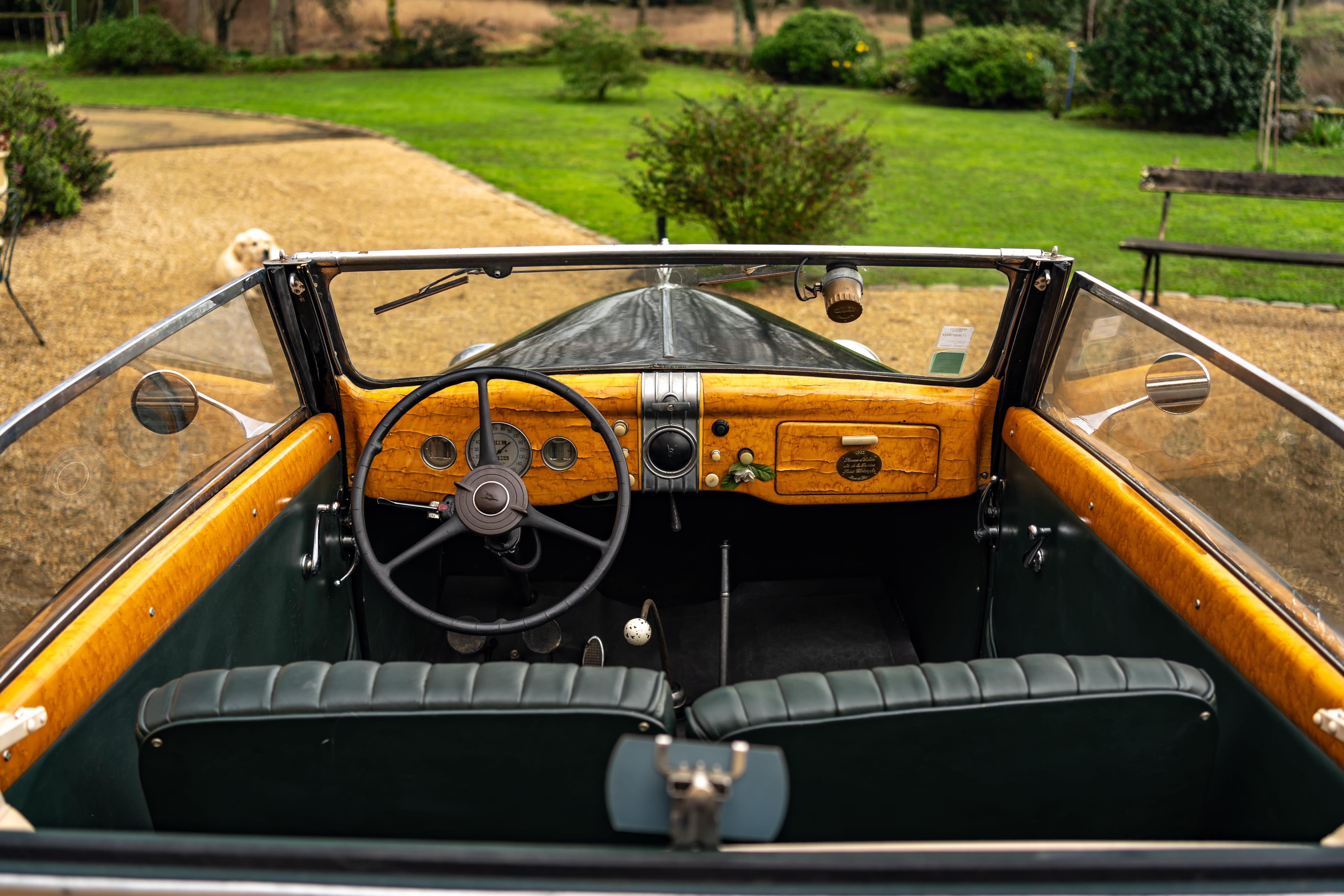 FORD Model 48 Voyageur Roadster  1935 occasion intérieur (1)