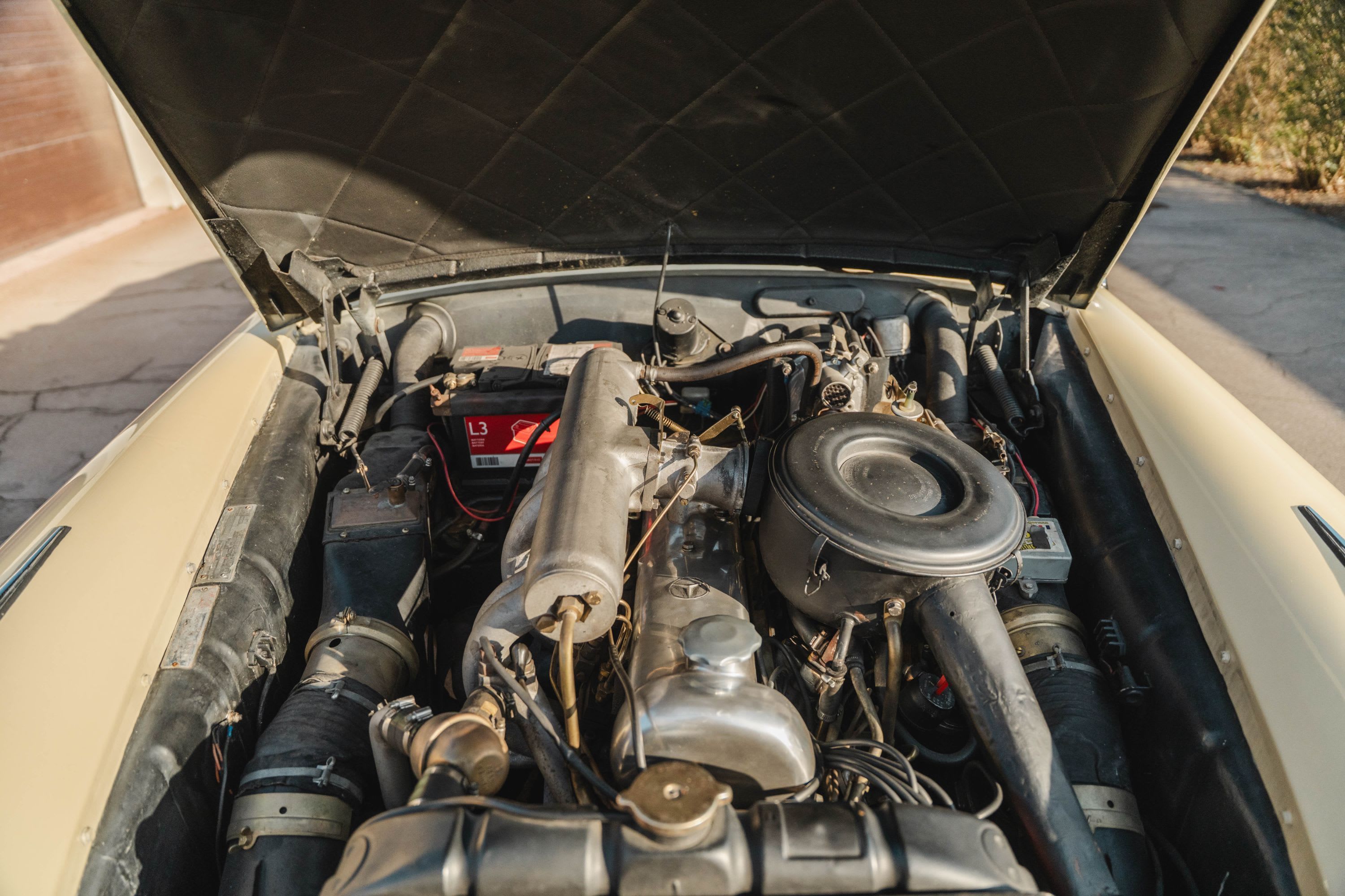 MERCEDES BENZ W128 220 Se Cabriolet 1959 occasion mécanique (1)