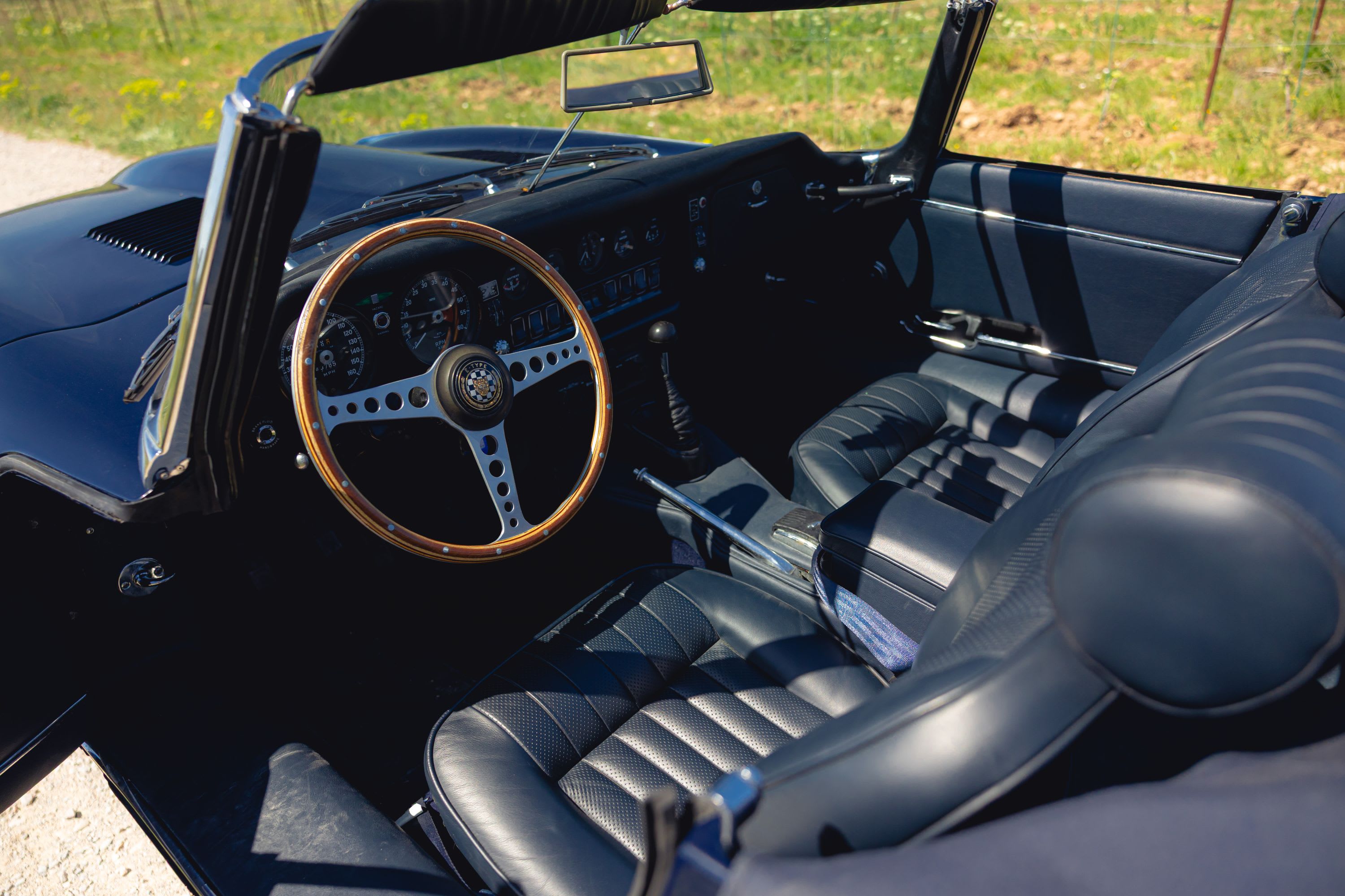 JAGUAR Type E Serie 2 4.2 Cabriolet 1969 occasion intérieur (1)