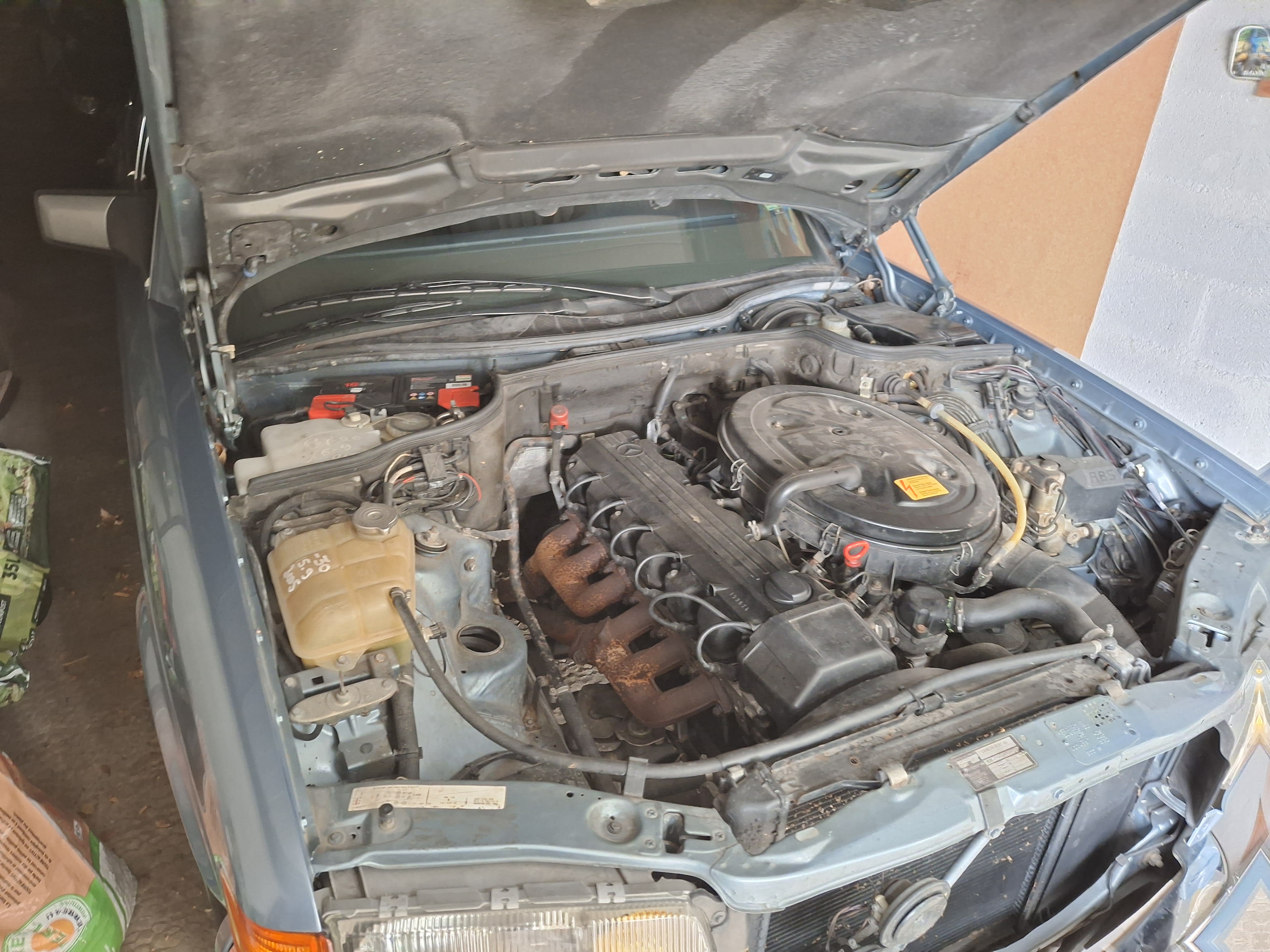 MERCEDES BENZ Classe S 260 Se W126 1988 occasion mécanique (1)