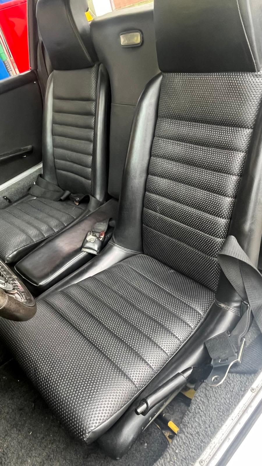 PORSCHE 914/4 2.0 1971 used interior (1)