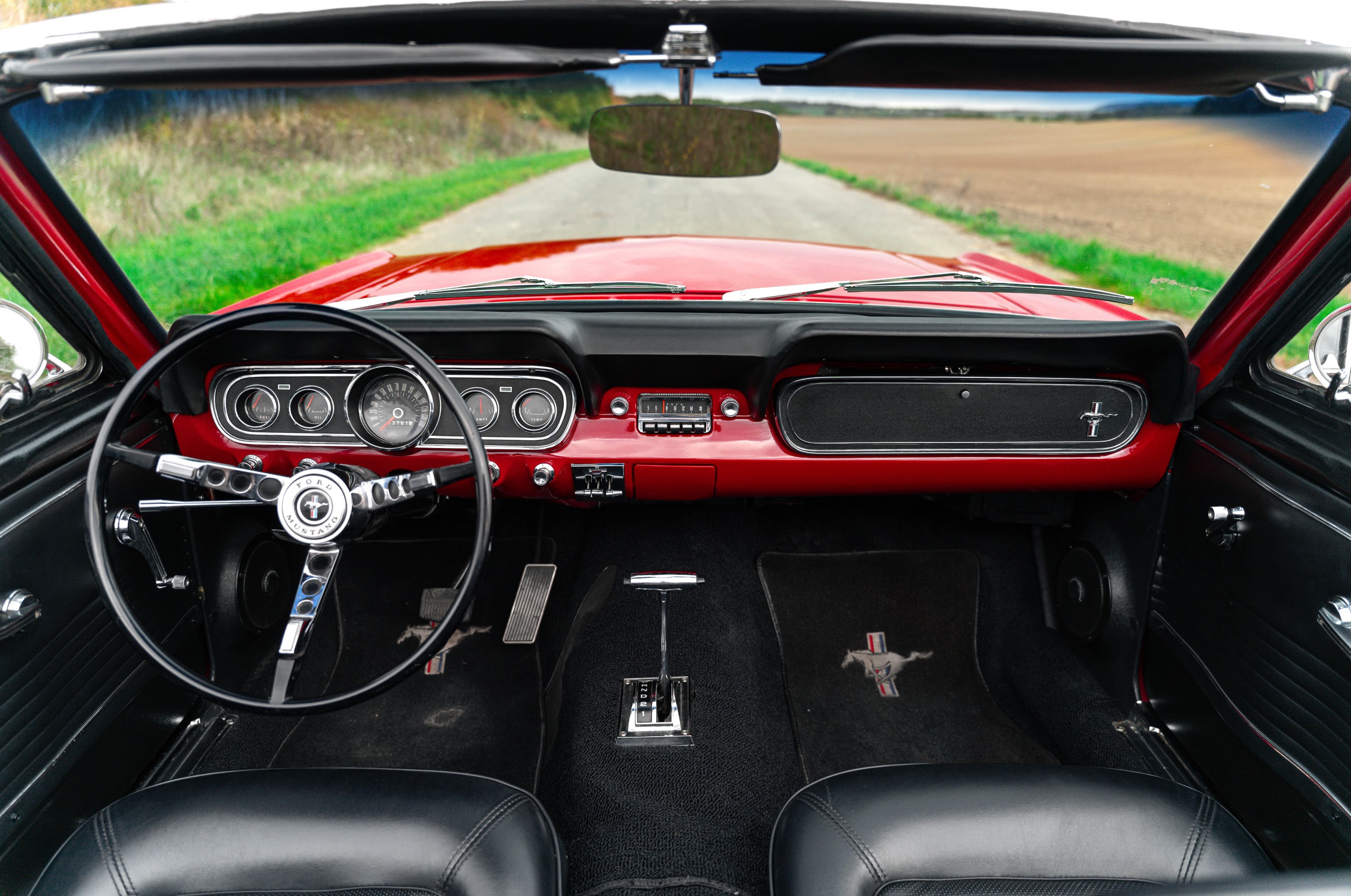 FORD Mustang 289ci Code C 1966 used interior (1)