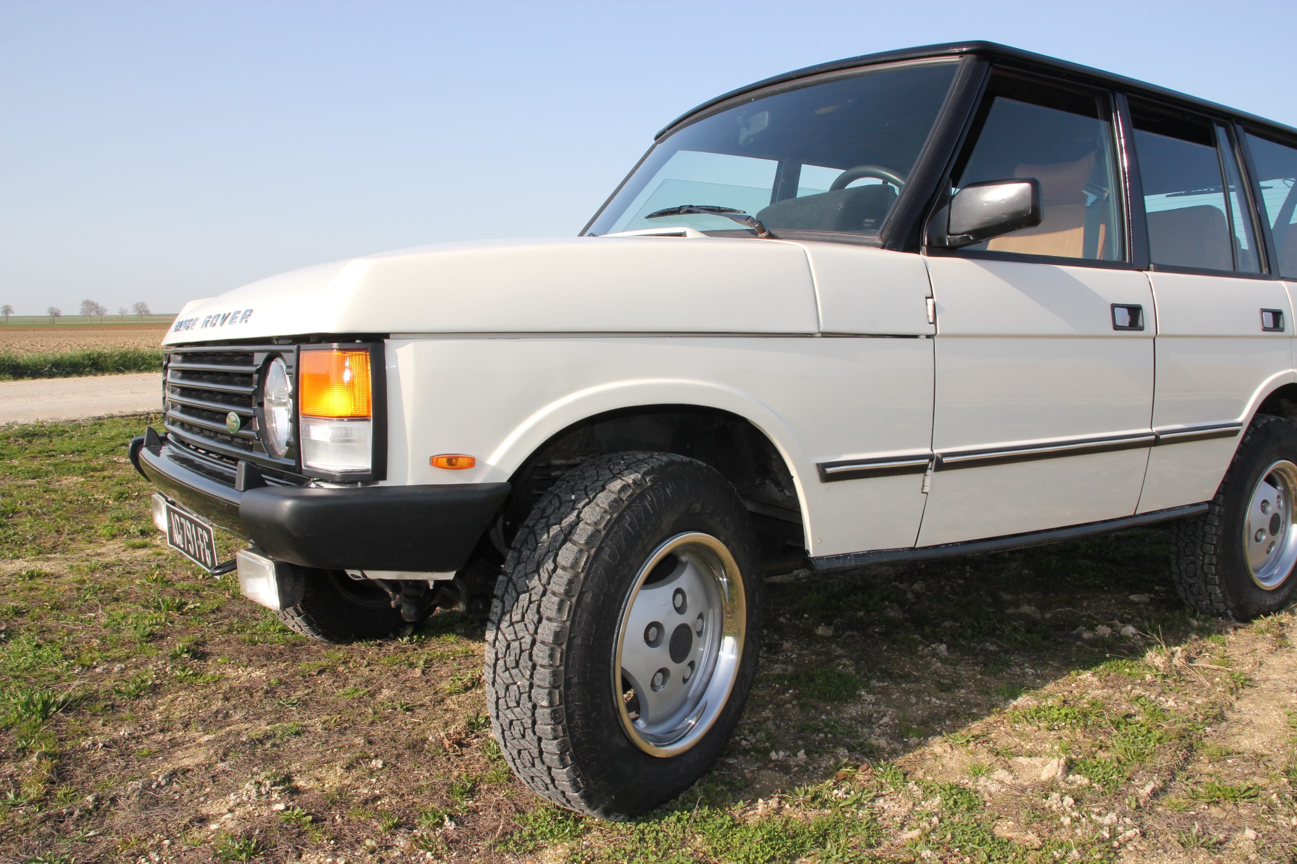 LAND ROVER Range Rover Classic Vogue Efi 5-door 1988 occasion vidéo (1)