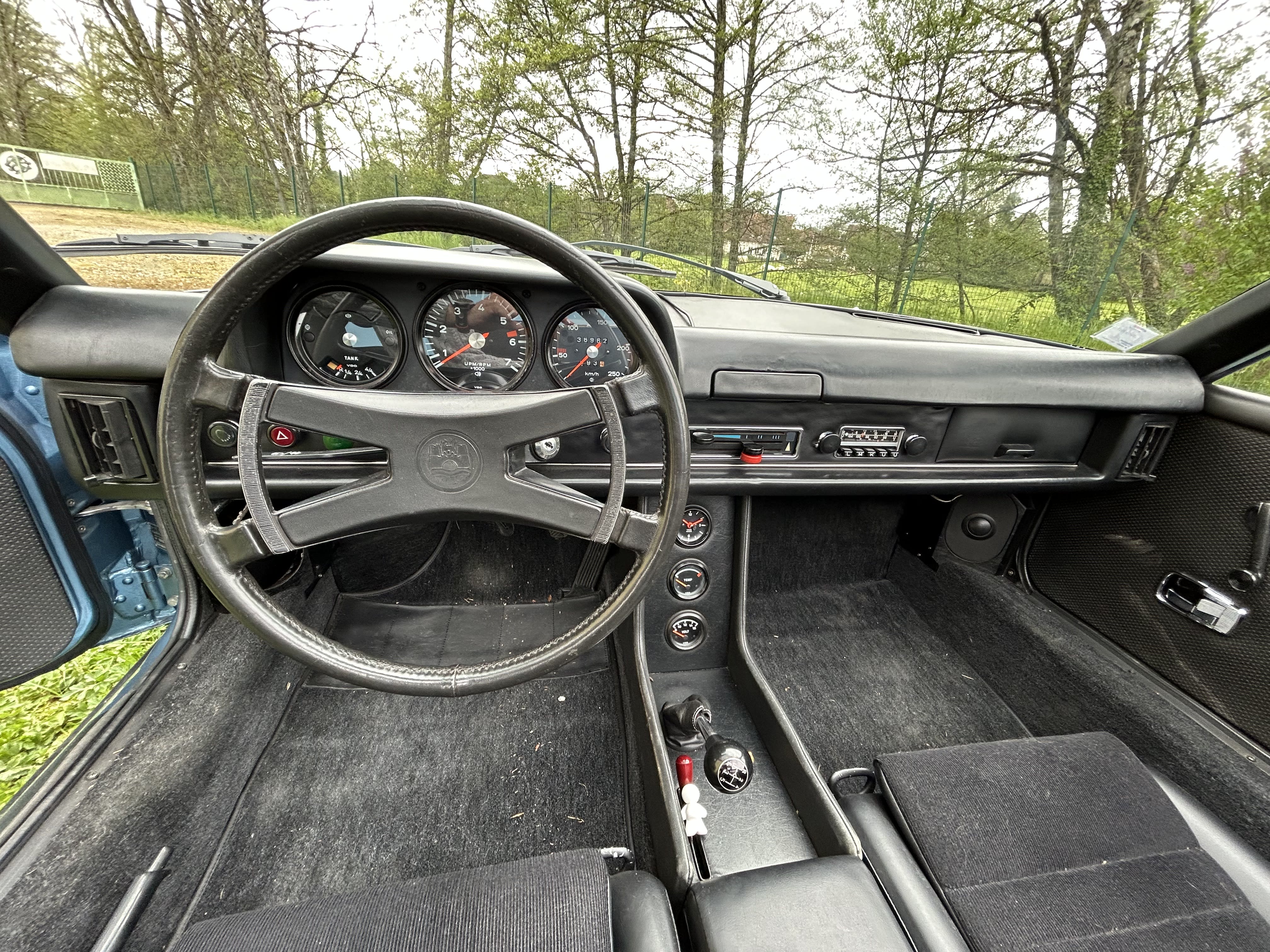 PORSCHE 914/4 1973 occasion intérieur (1)