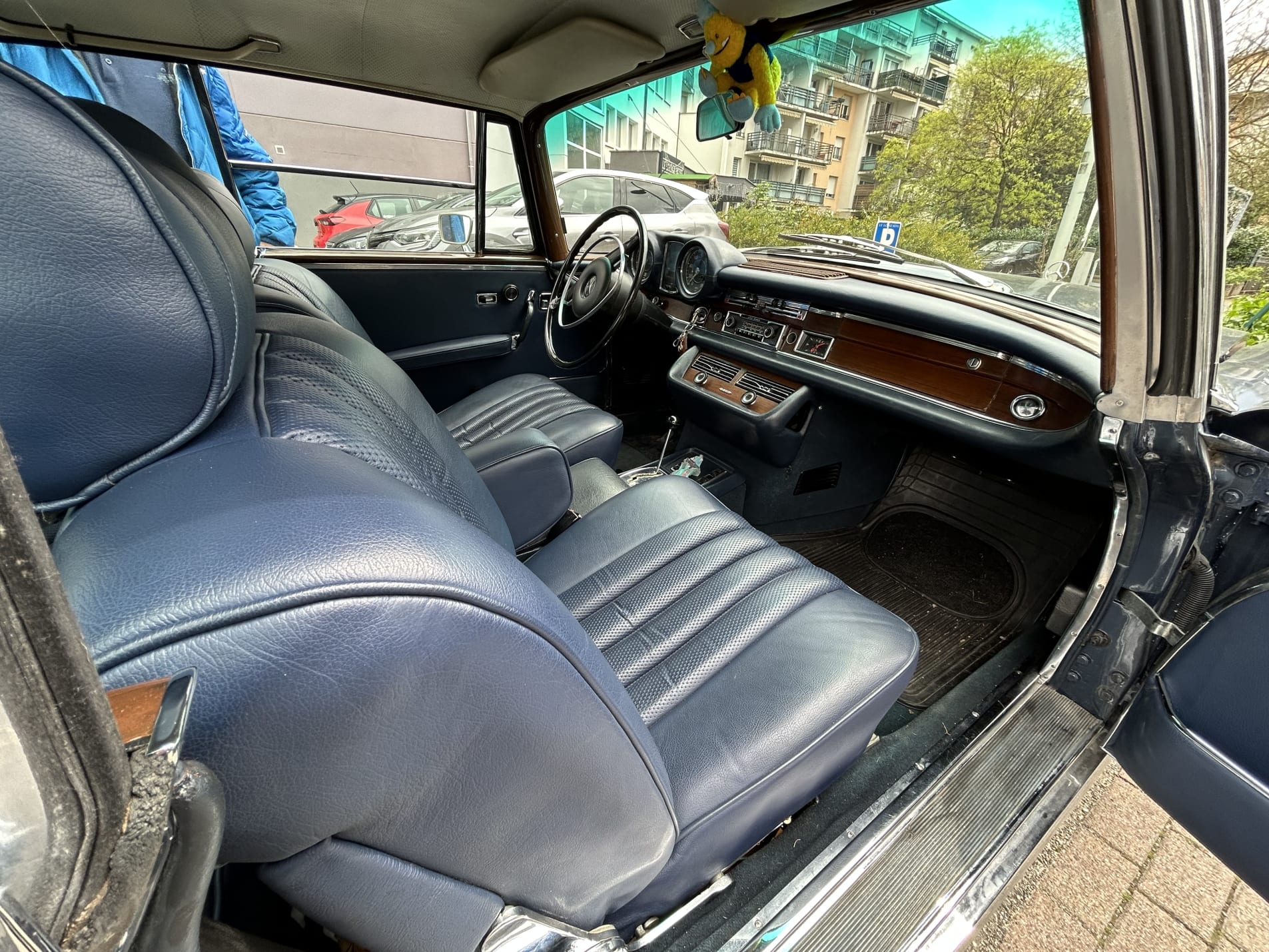 MERCEDES-BENZ 280 se 3.5 w111 1971