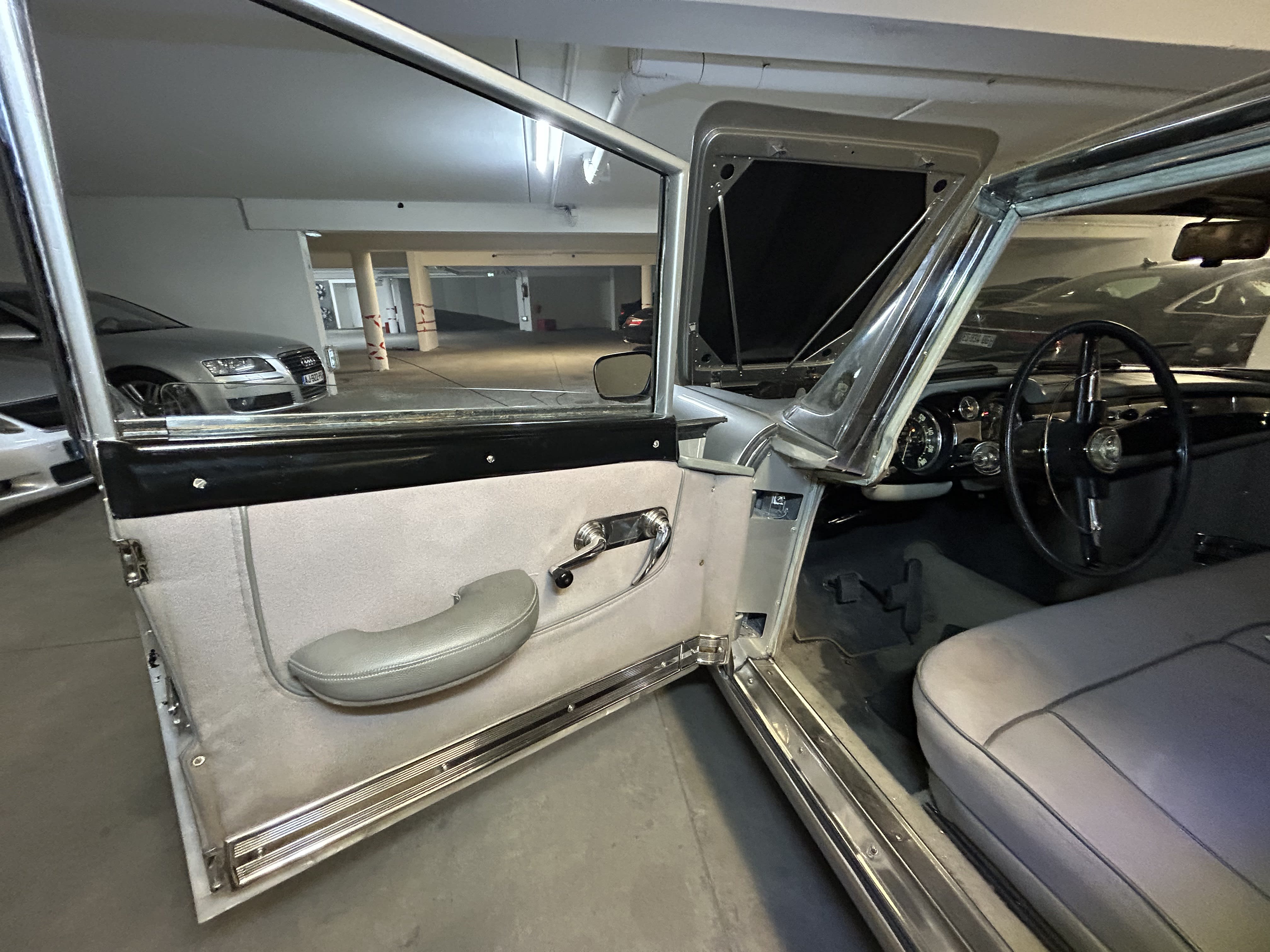 LANCIA Flaminia Pininfarina 1958 occasion intérieur (1)