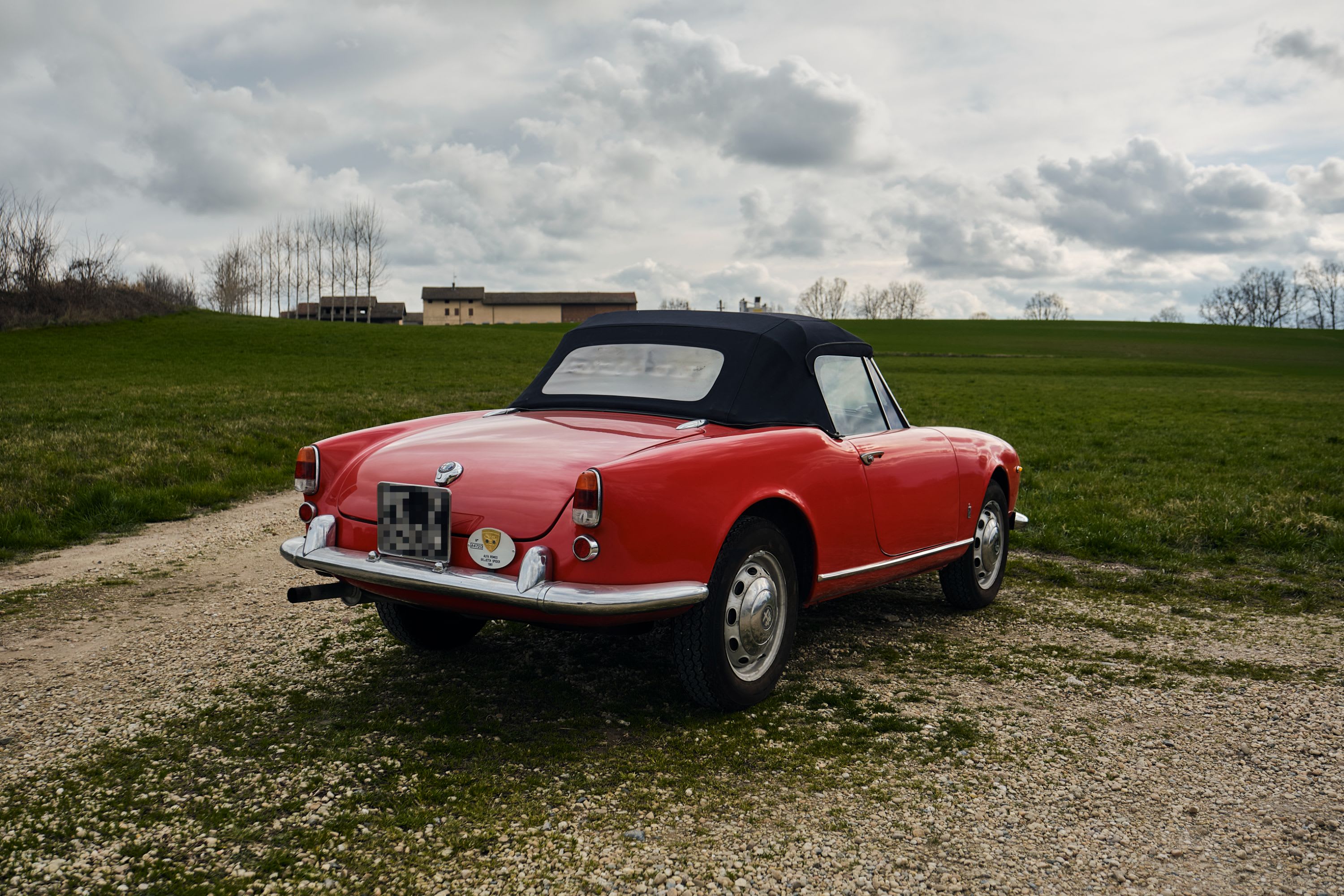 ALFA ROMEO Giulietta Spider 1961 used video (1)