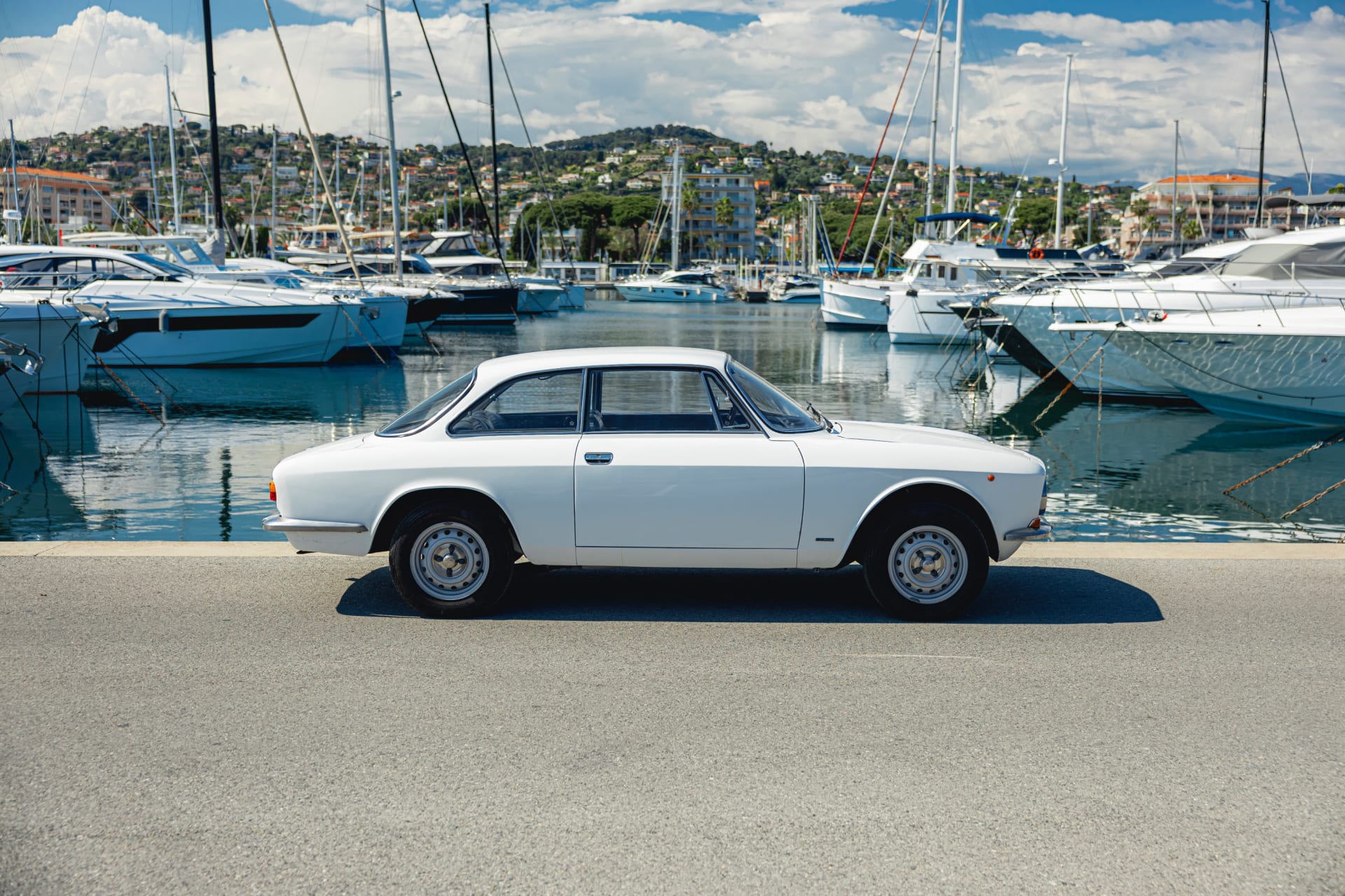 Alfa Romeo Gt  1600 Junior