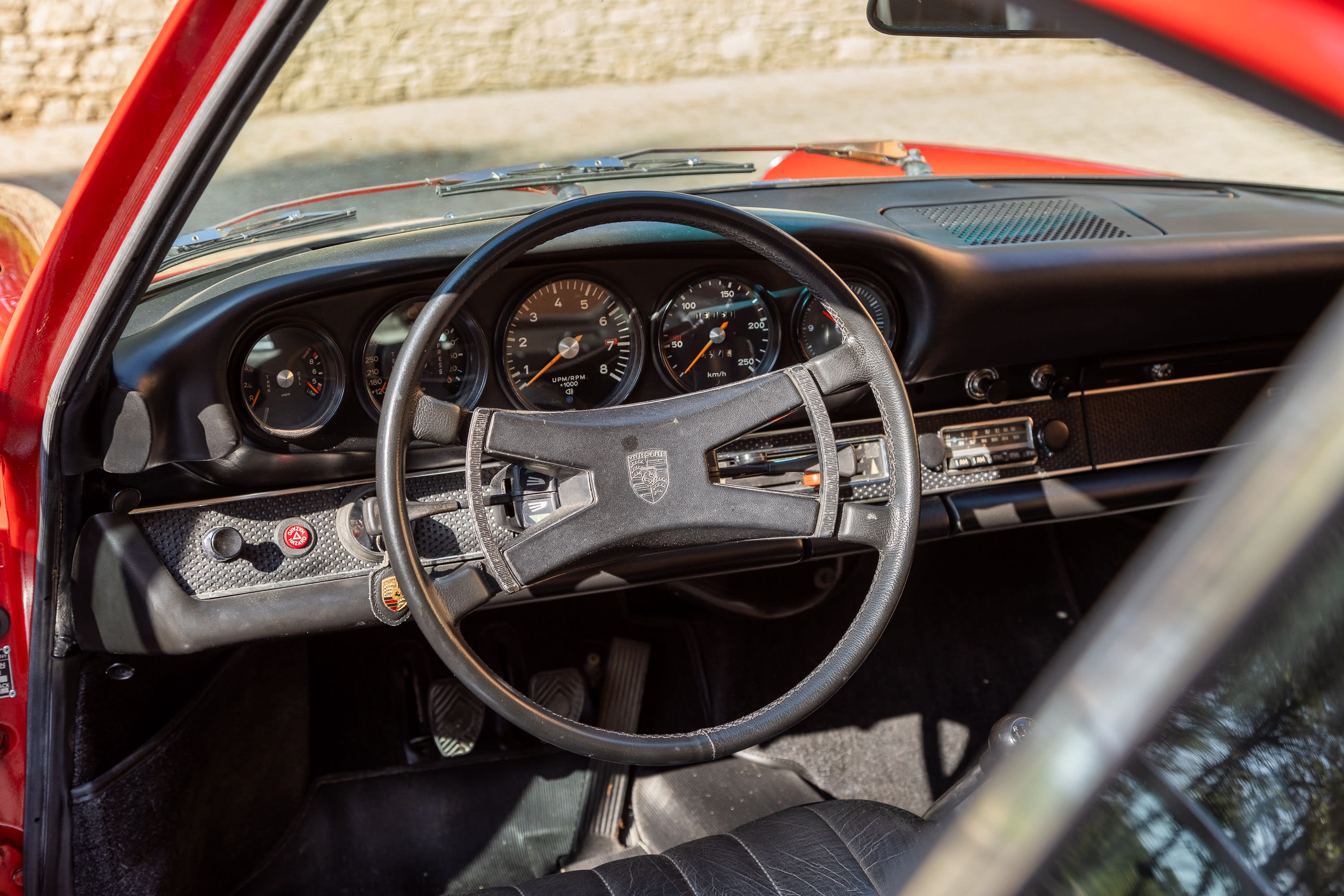 PORSCHE 911 2.2 E 1970 occasion intérieur (1)