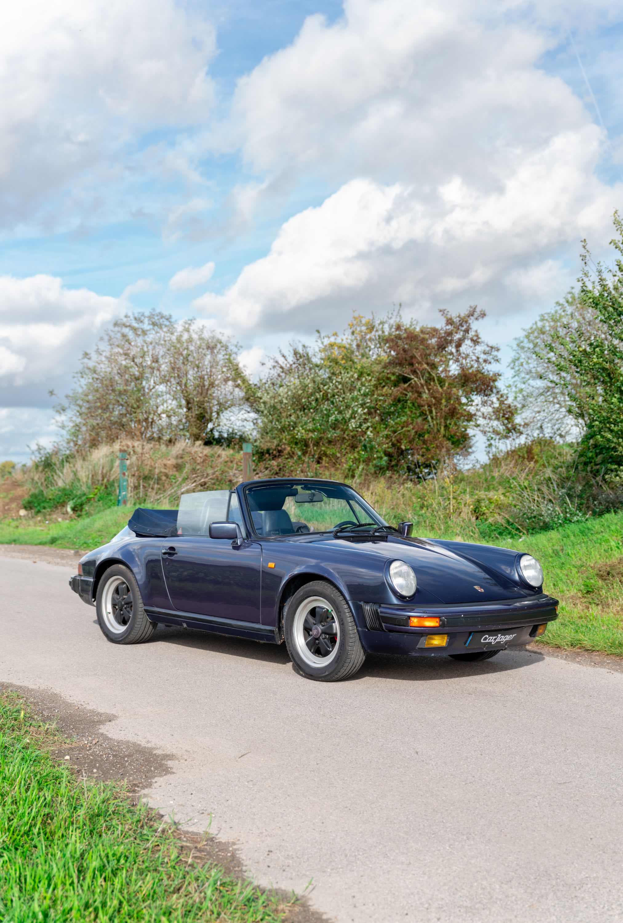 PORSCHE 911 Carrera 3.2 Cabriolet 1985 occasion détails (1)