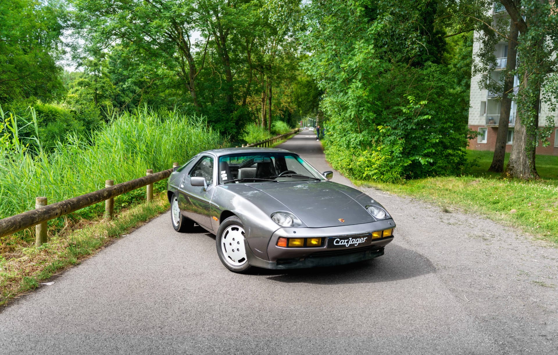 Porsche 928 S