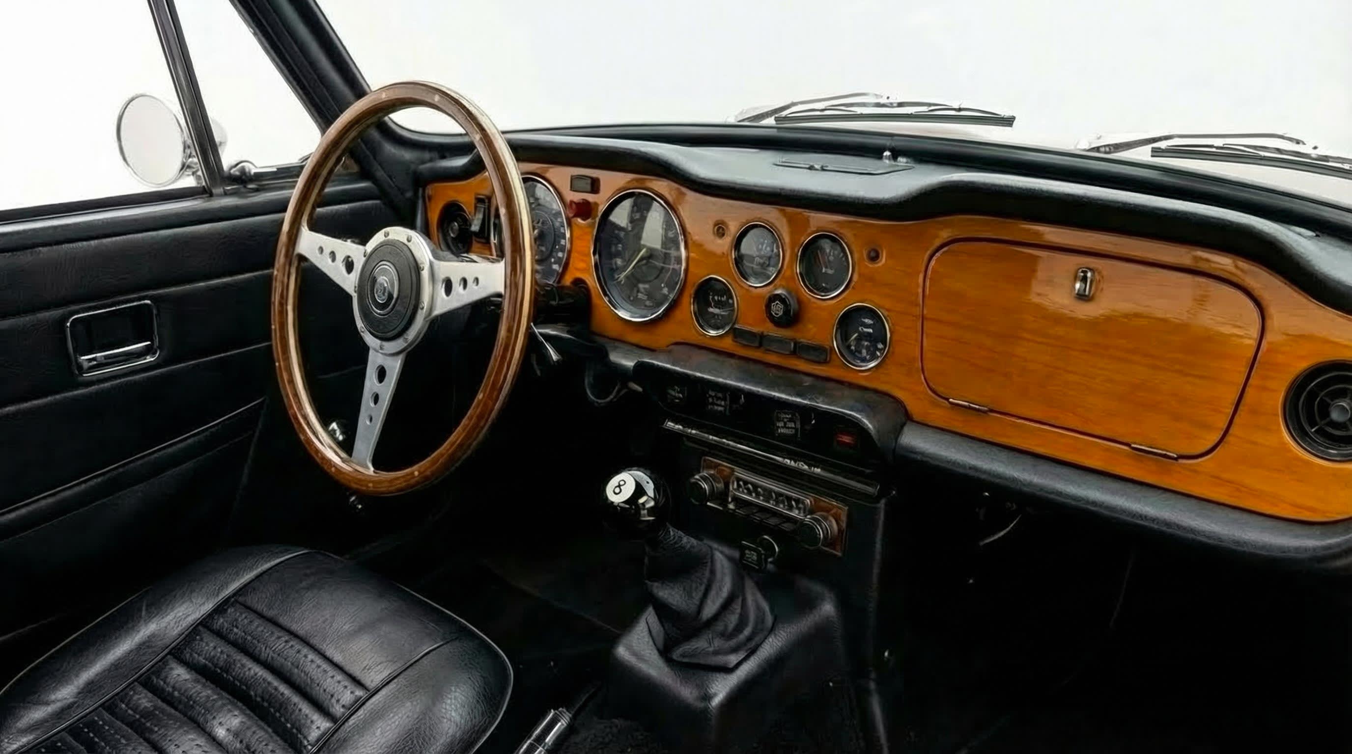TRIUMPH Tr6 Usa 1976 occasion intérieur (1)