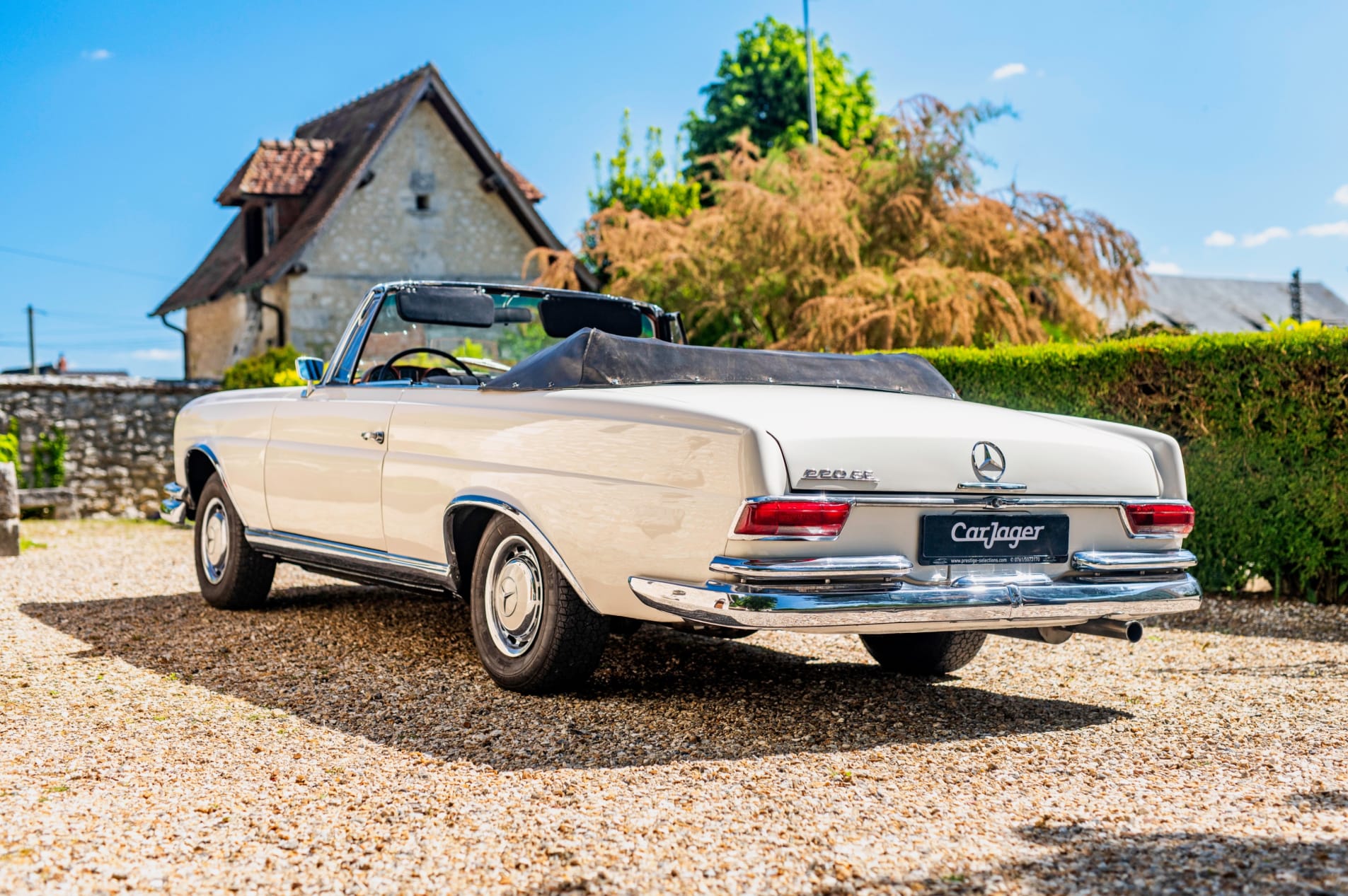 MERCEDES-BENZ 220 se cabriolet w111 1963