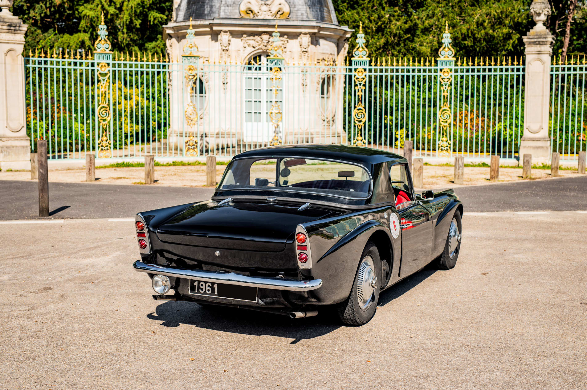 jaguar daimler sp 250 “Dart”