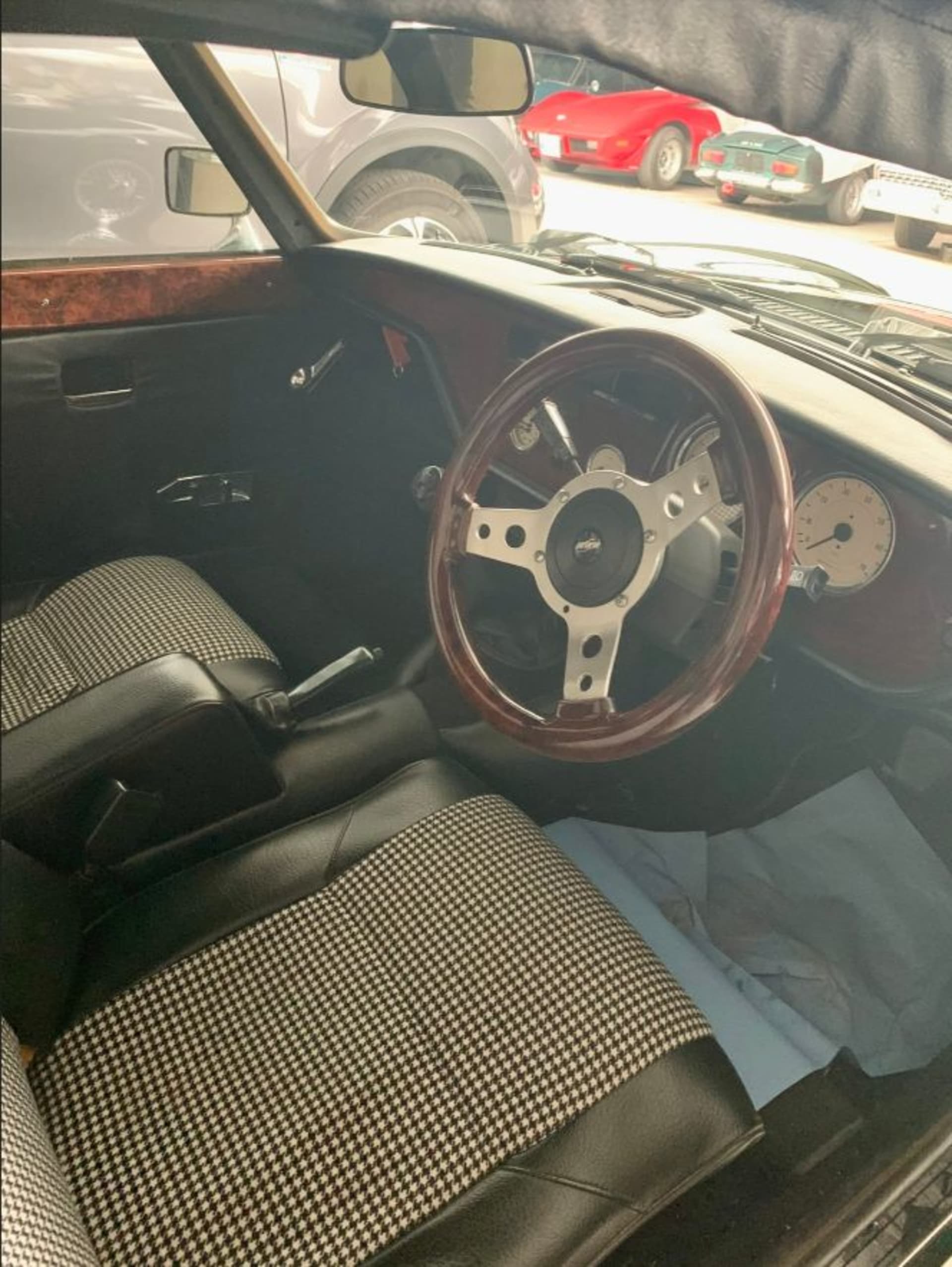 TRIUMPH Spitfire 1500 1978 occasion intérieur (1)