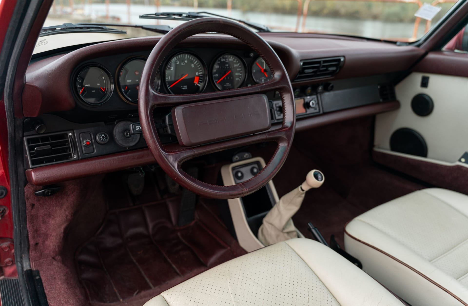 Porsche 911 3.2 G50