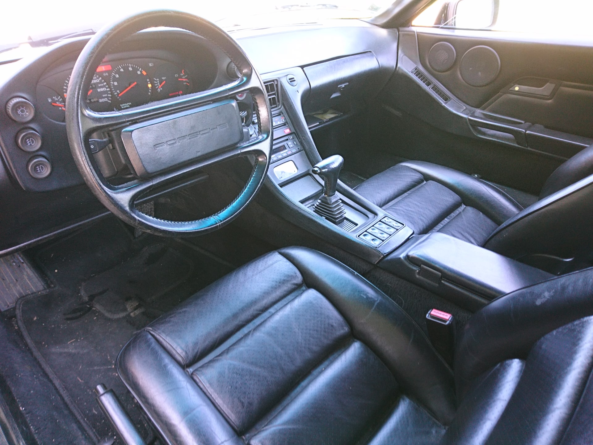 PORSCHE 928 S4 1988 occasion intérieur (1)
