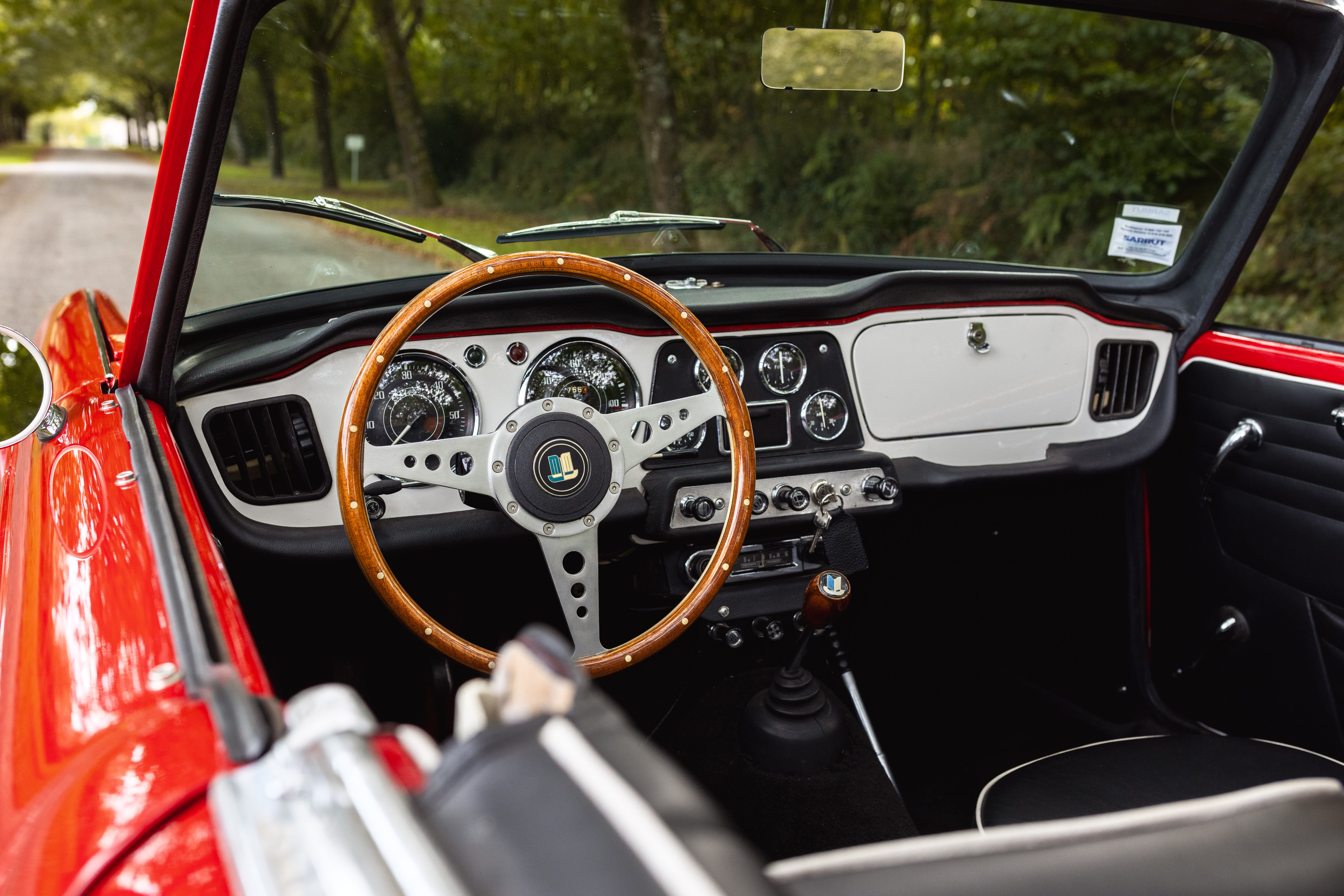 TRIUMPH Tr4 1962 used interior (1)