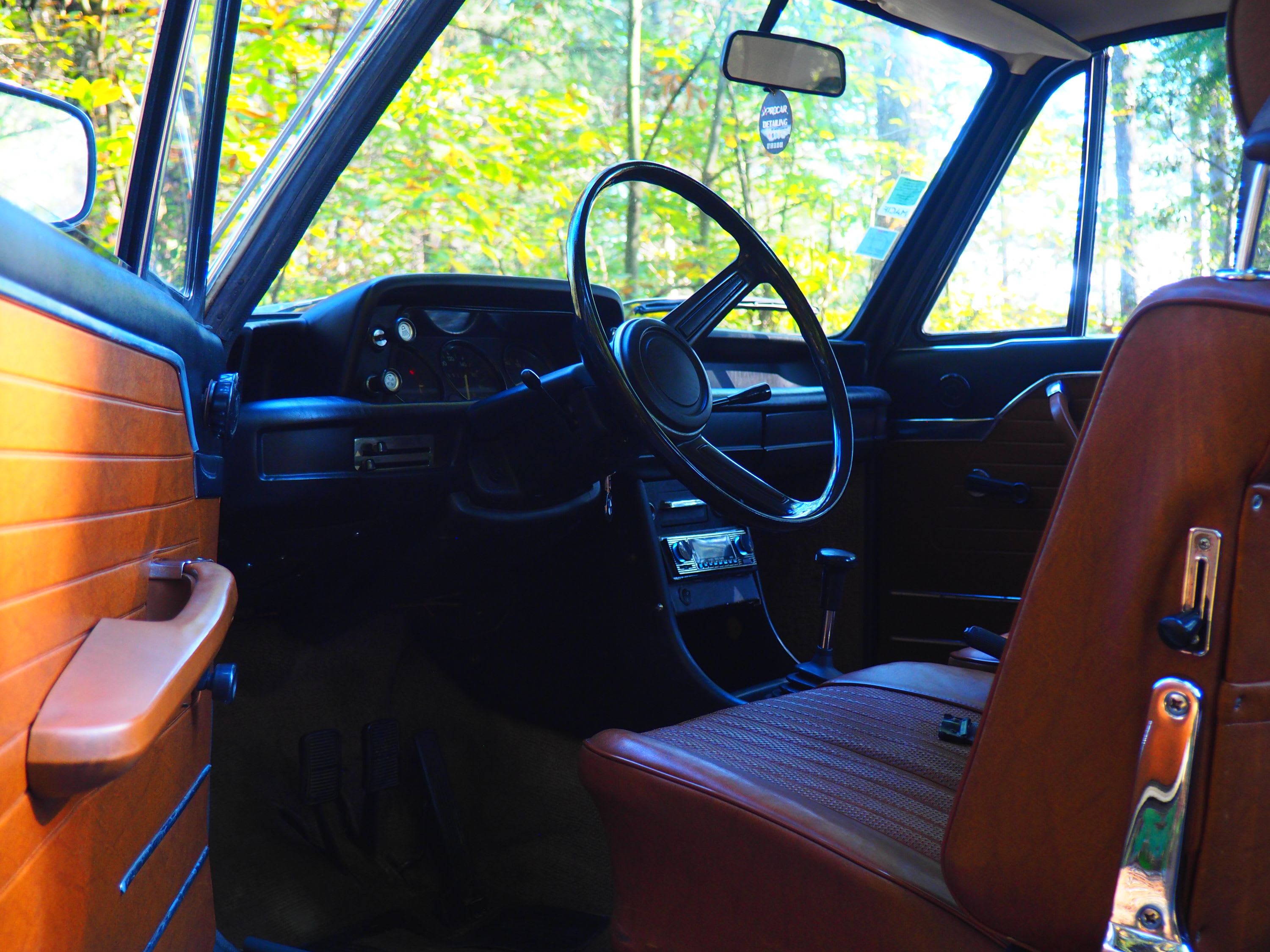 BMW Série 02   1972 occasion intérieur (1)