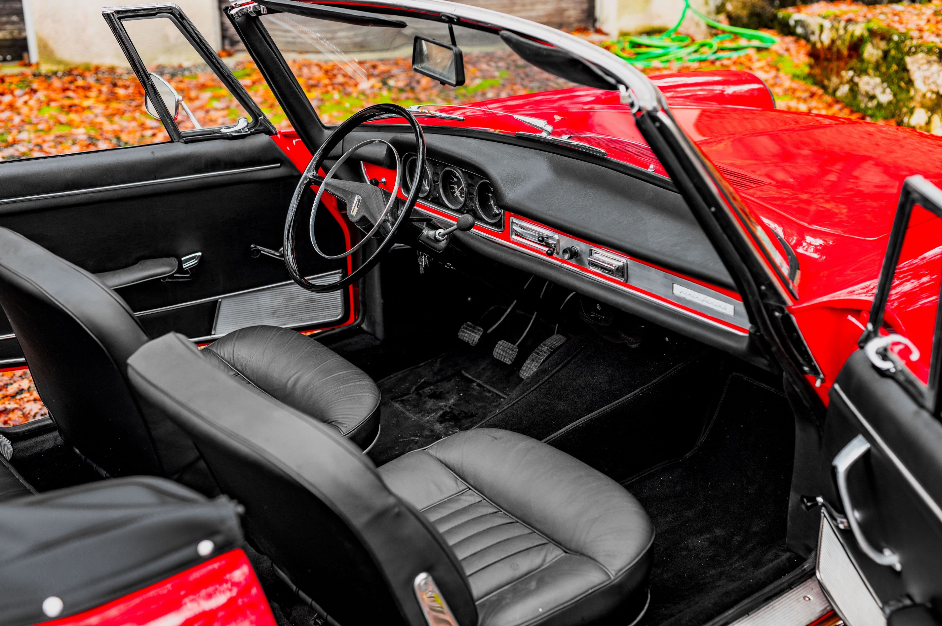 PEUGEOT 404 C  Cabriolet 1967 occasion intérieur (1)