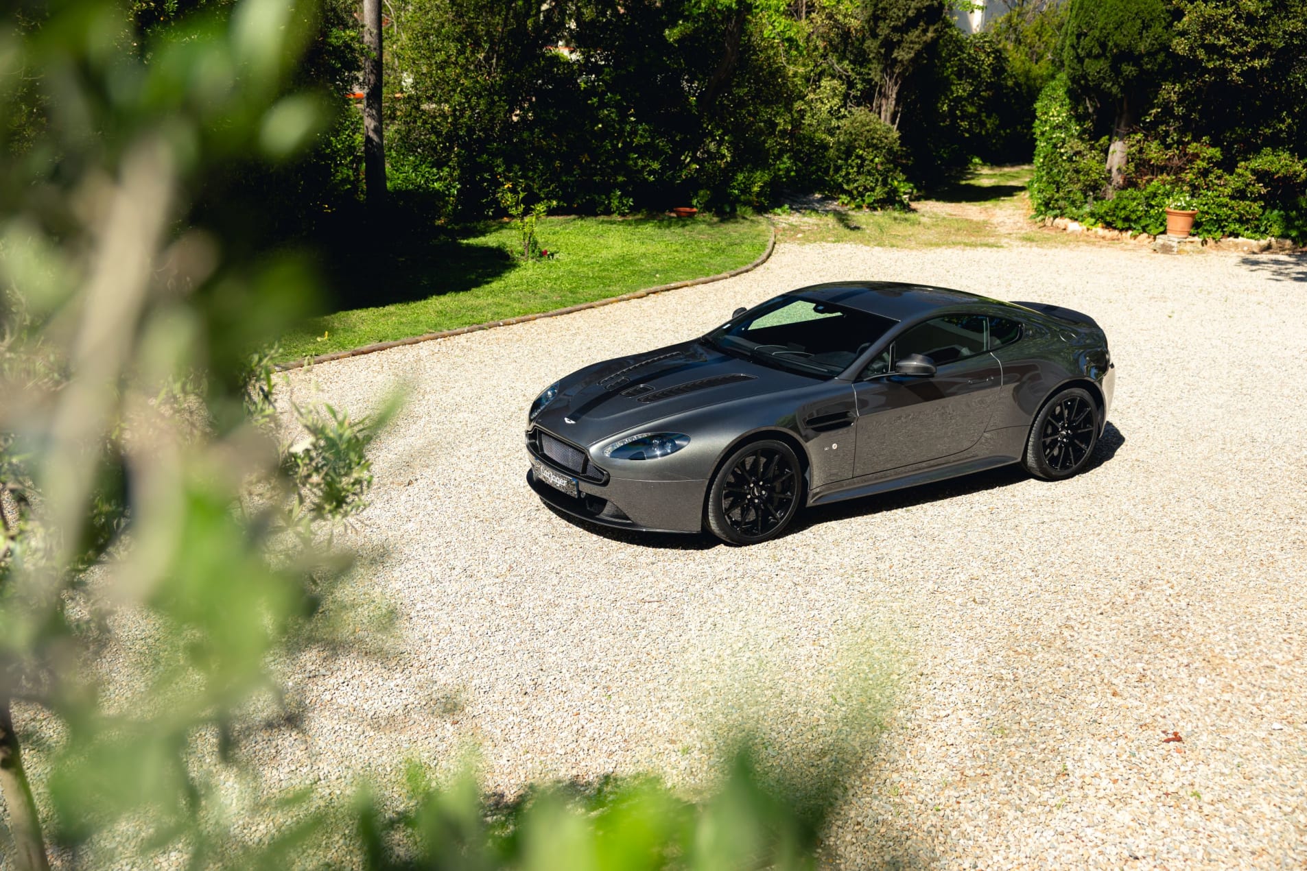 ASTON MARTIN Vantage v12 s AMR 2018