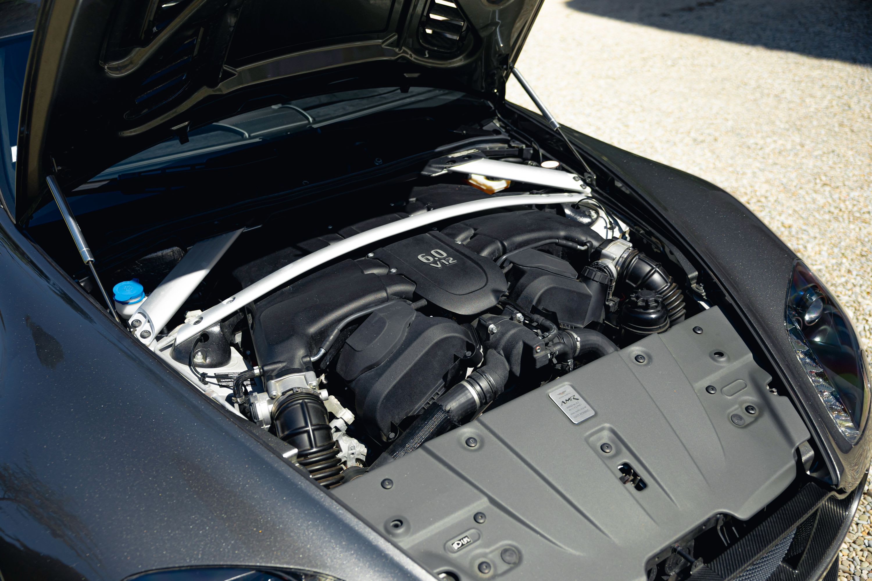 ASTON MARTIN Vantage Amr 2018 used mechanical (1)