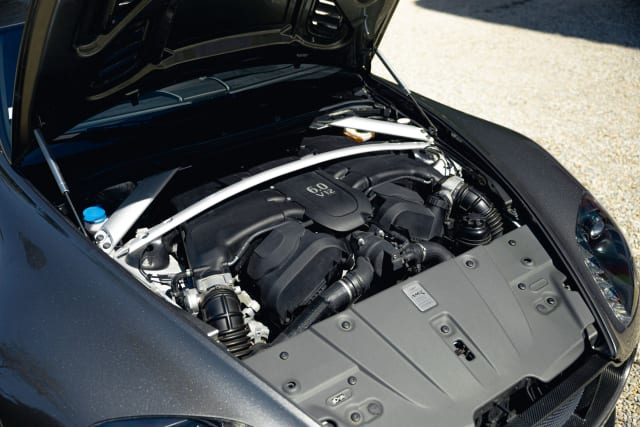 ASTON MARTIN Vantage Amr 2018 used car