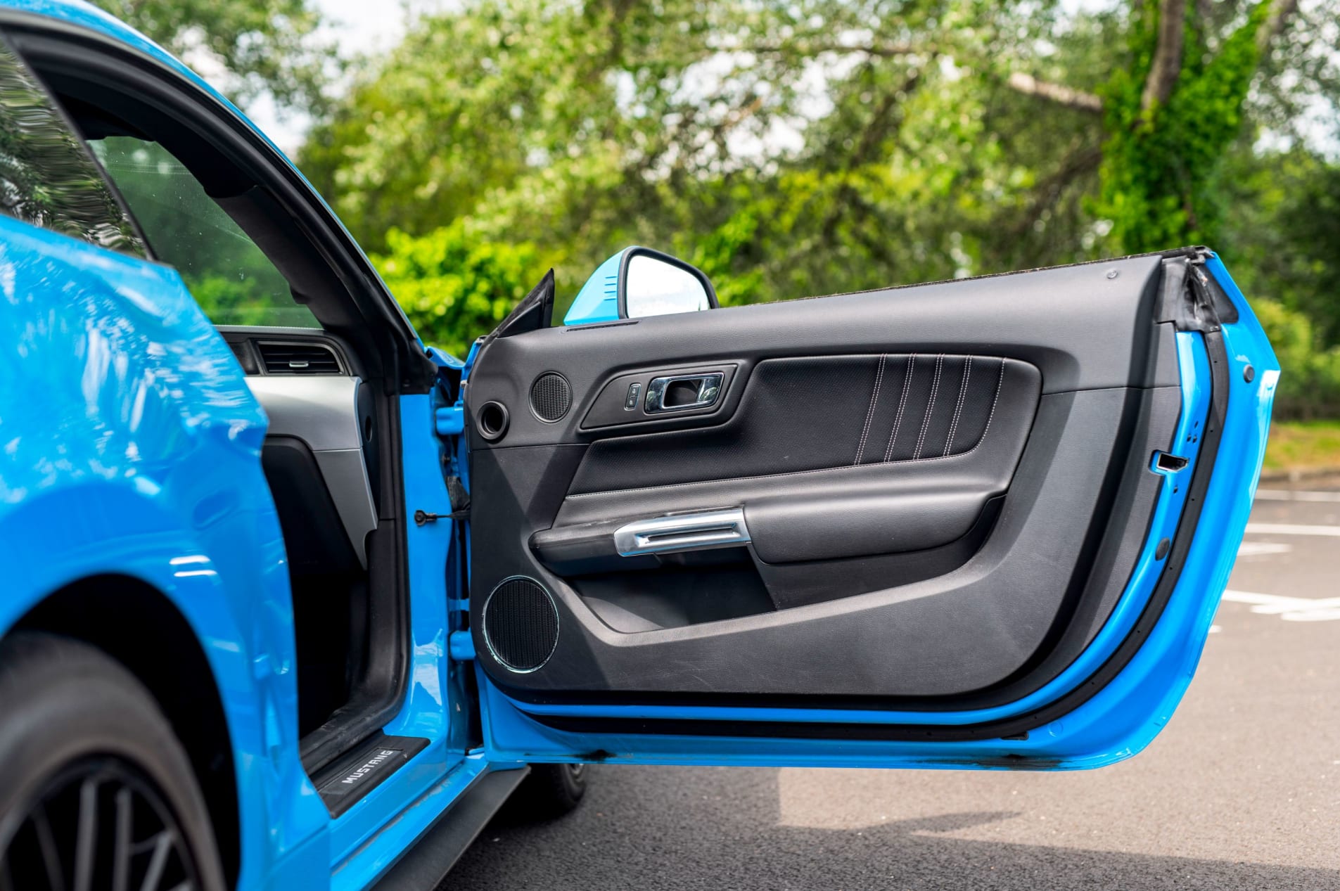 FORD Mustang Blue Edition  Fastback  2017