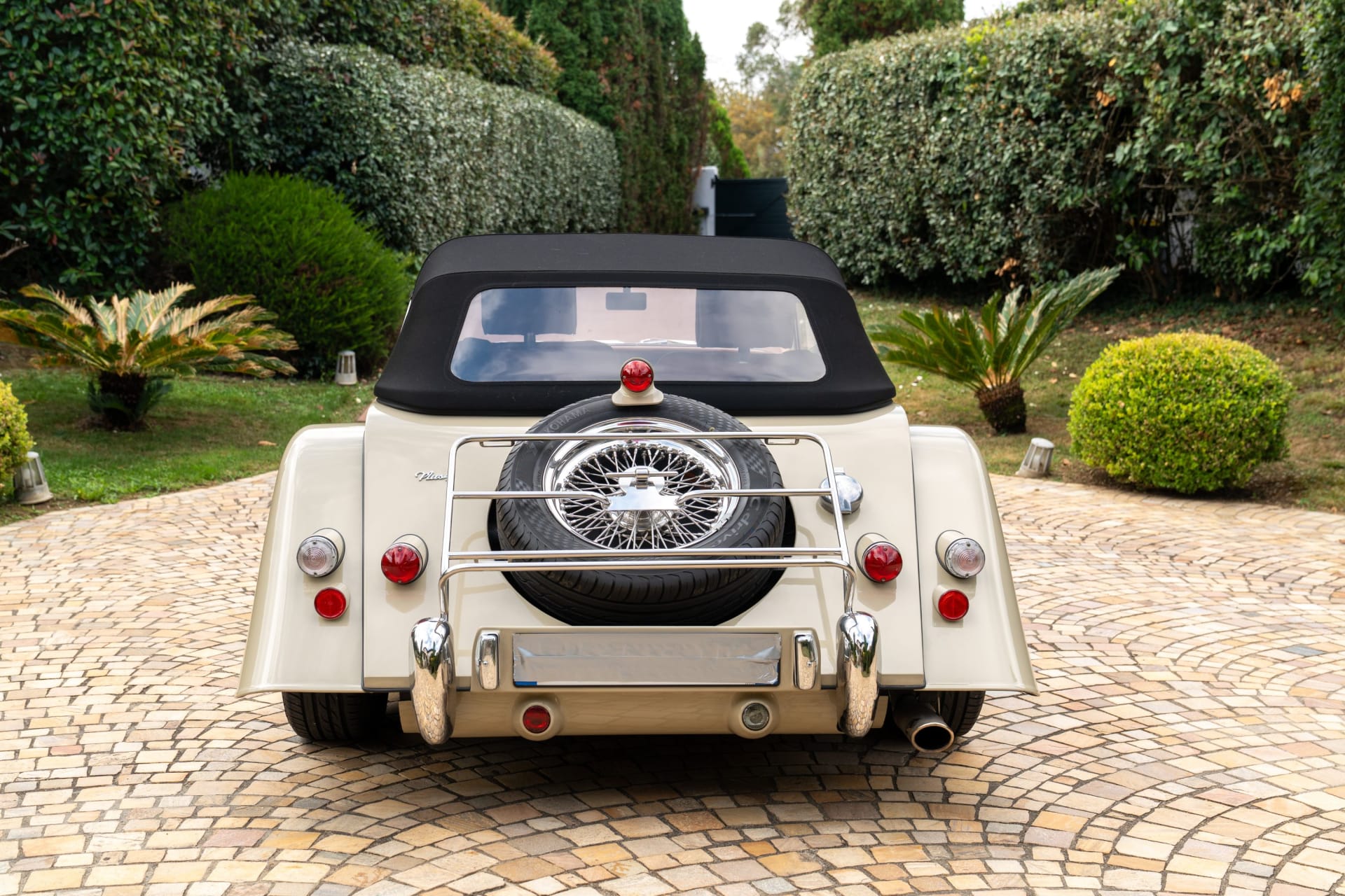 Morgan Plus 4  