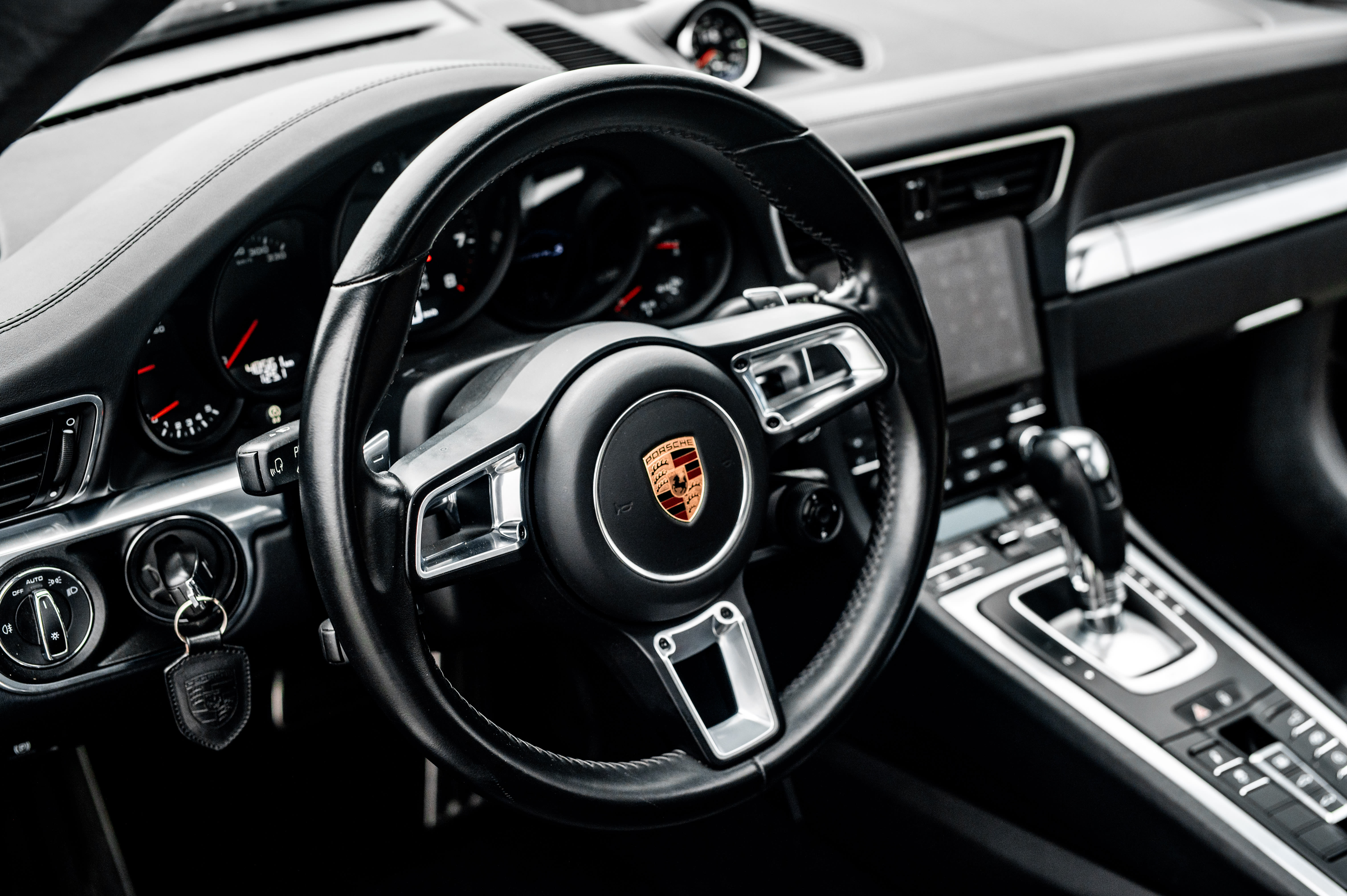 PORSCHE 911 991.2 Carrera S 2016 used interior (1)