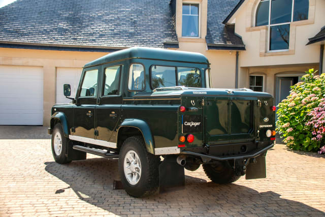 Land Rover Defender 110 Crew Cab Pick-up