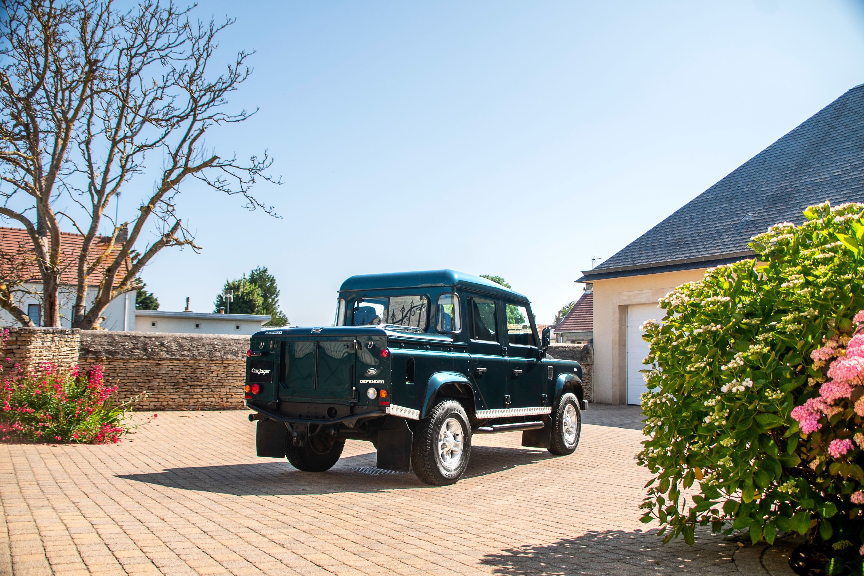 LAND ROVER Defender 110 Crew Cab Pick-up 2015 occasion vidéo (1)