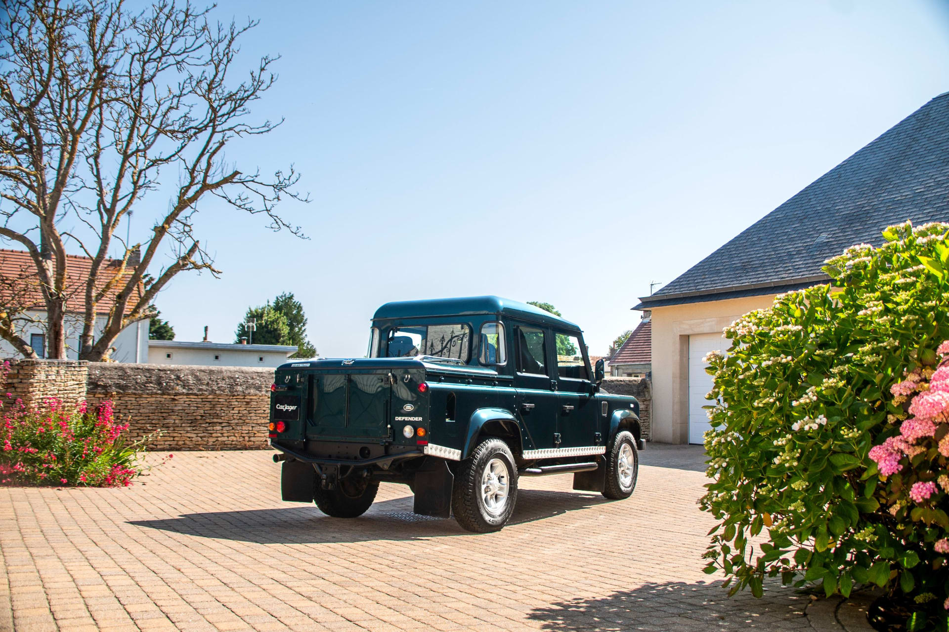 Land Rover Defender 110 Crew Cab Pick-up