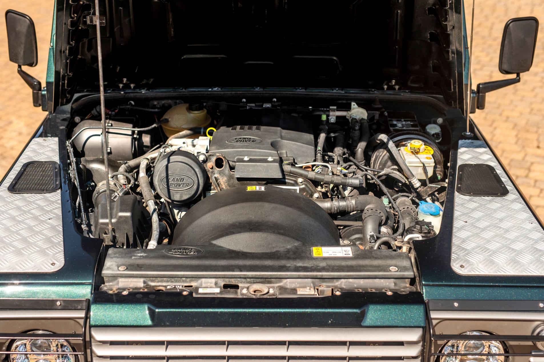 LAND ROVER Defender 110 Crew Cab Pick-up 2015