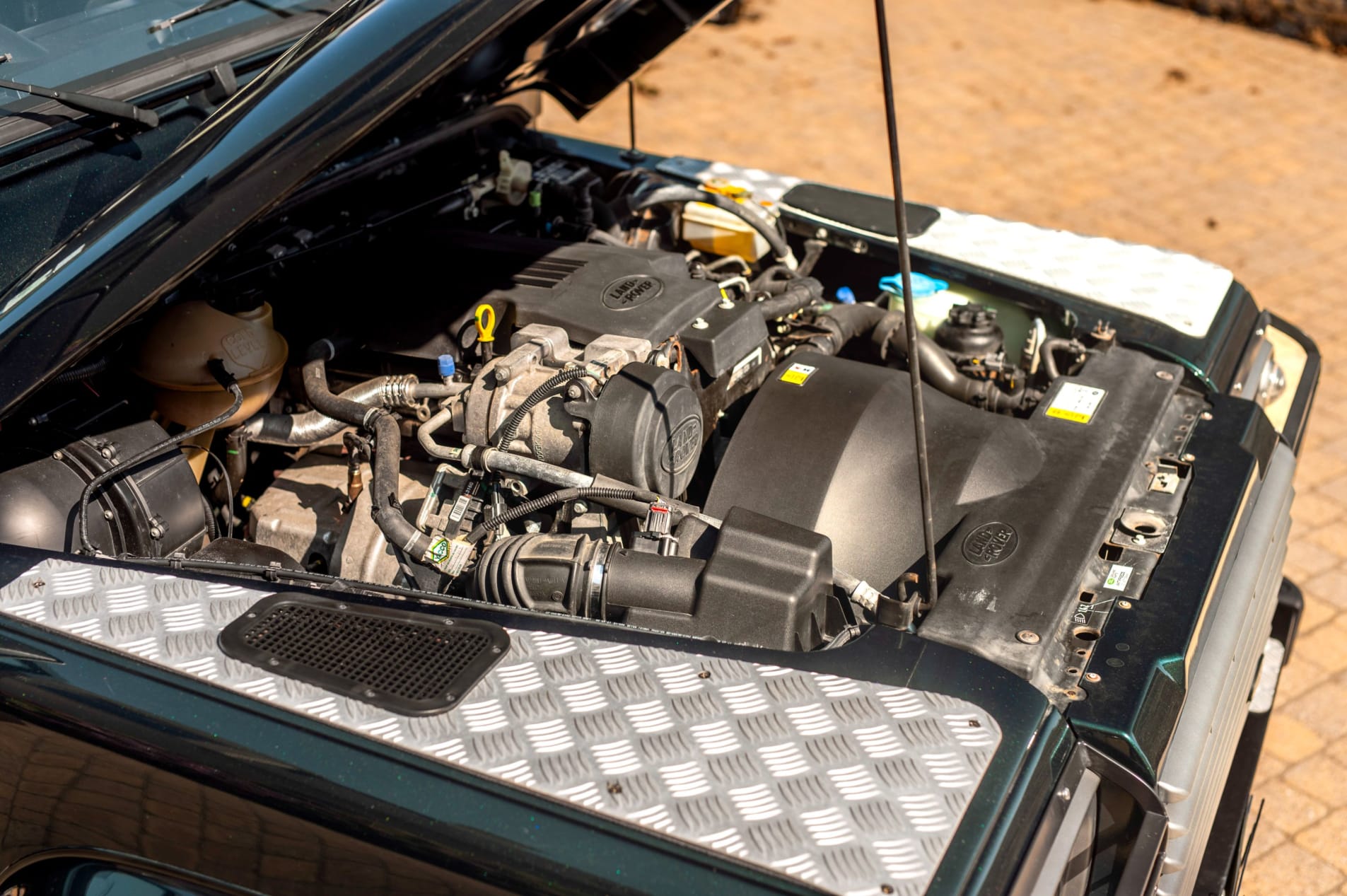 LAND ROVER Defender 110 Crew Cab Pick-up 2015