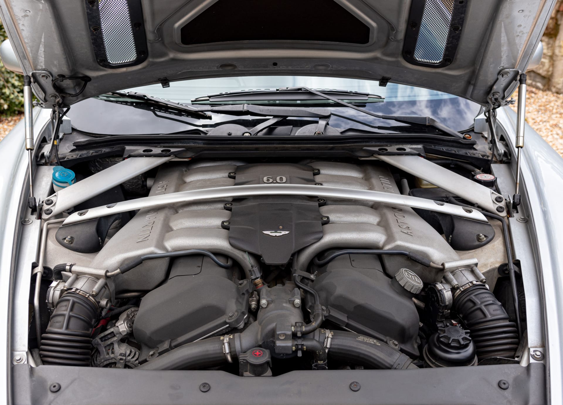 ASTON MARTIN Db9   2005 used mechanical (1)