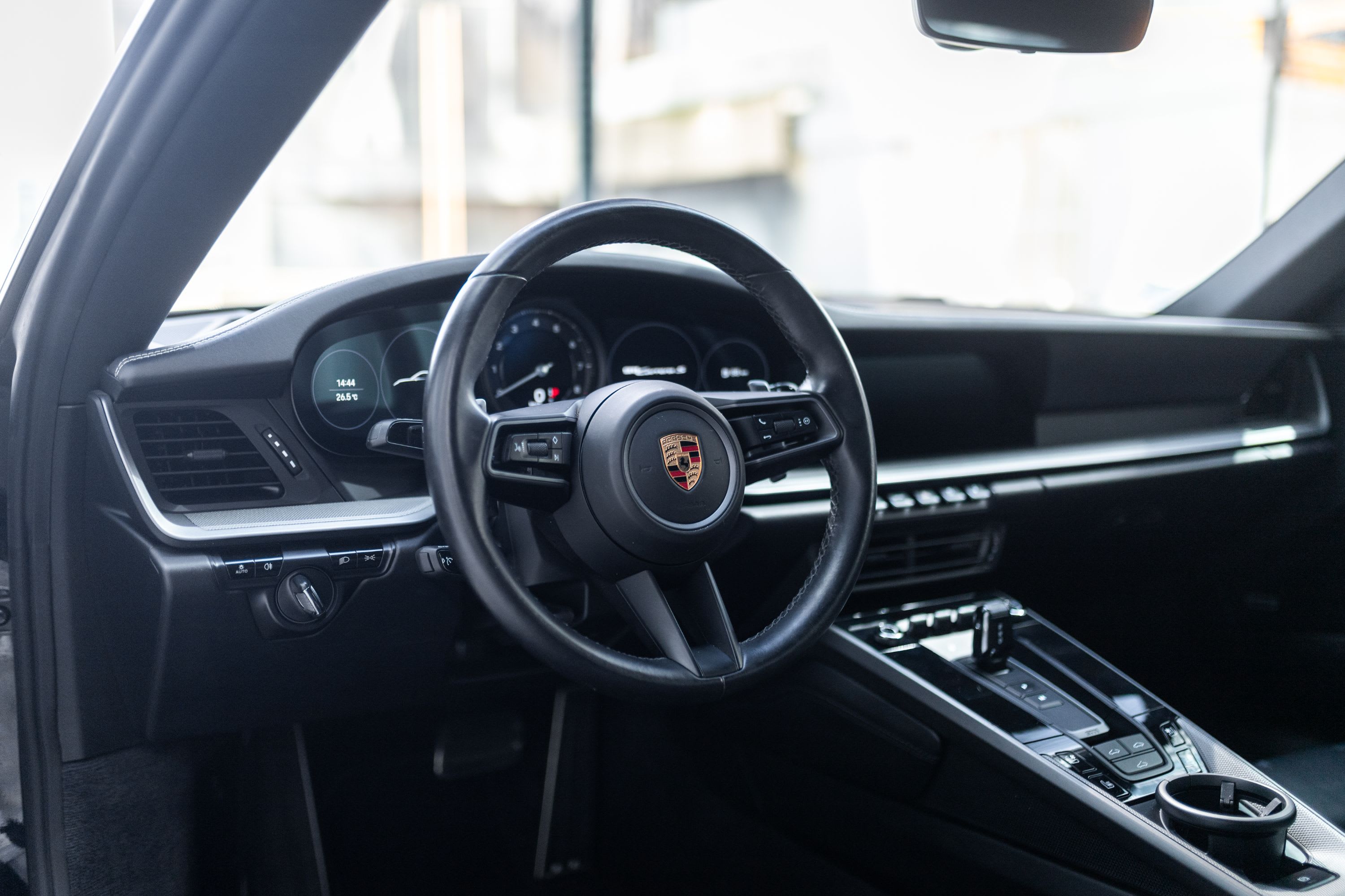 PORSCHE 911 992.1 Carrera S 2019 used interior (1)