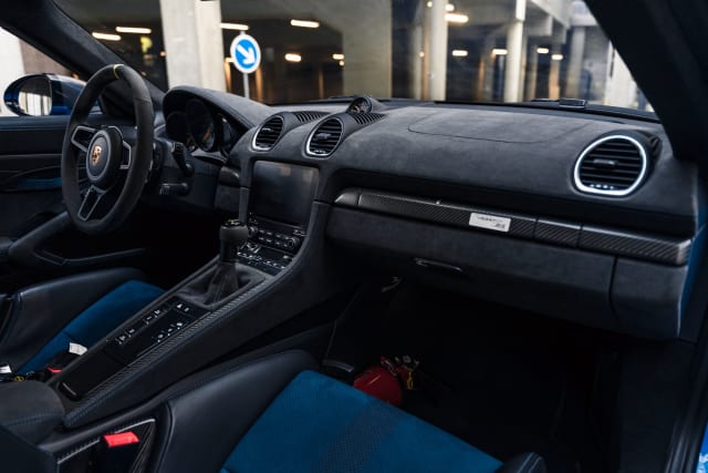 PORSCHE Cayman 982 Gt4 Rs  2022 used car