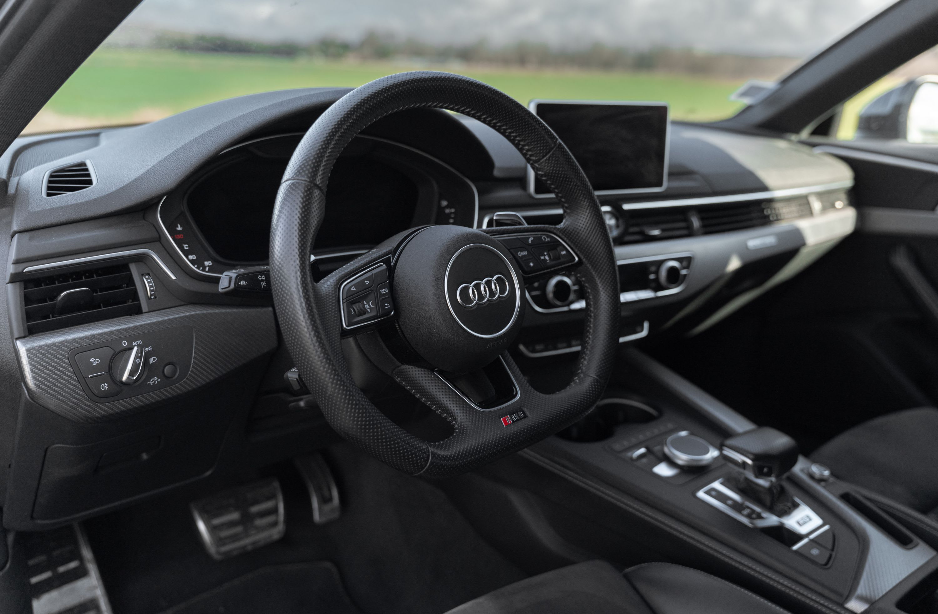 AUDI Rs4 B9 Avant 2018 used interior (1)